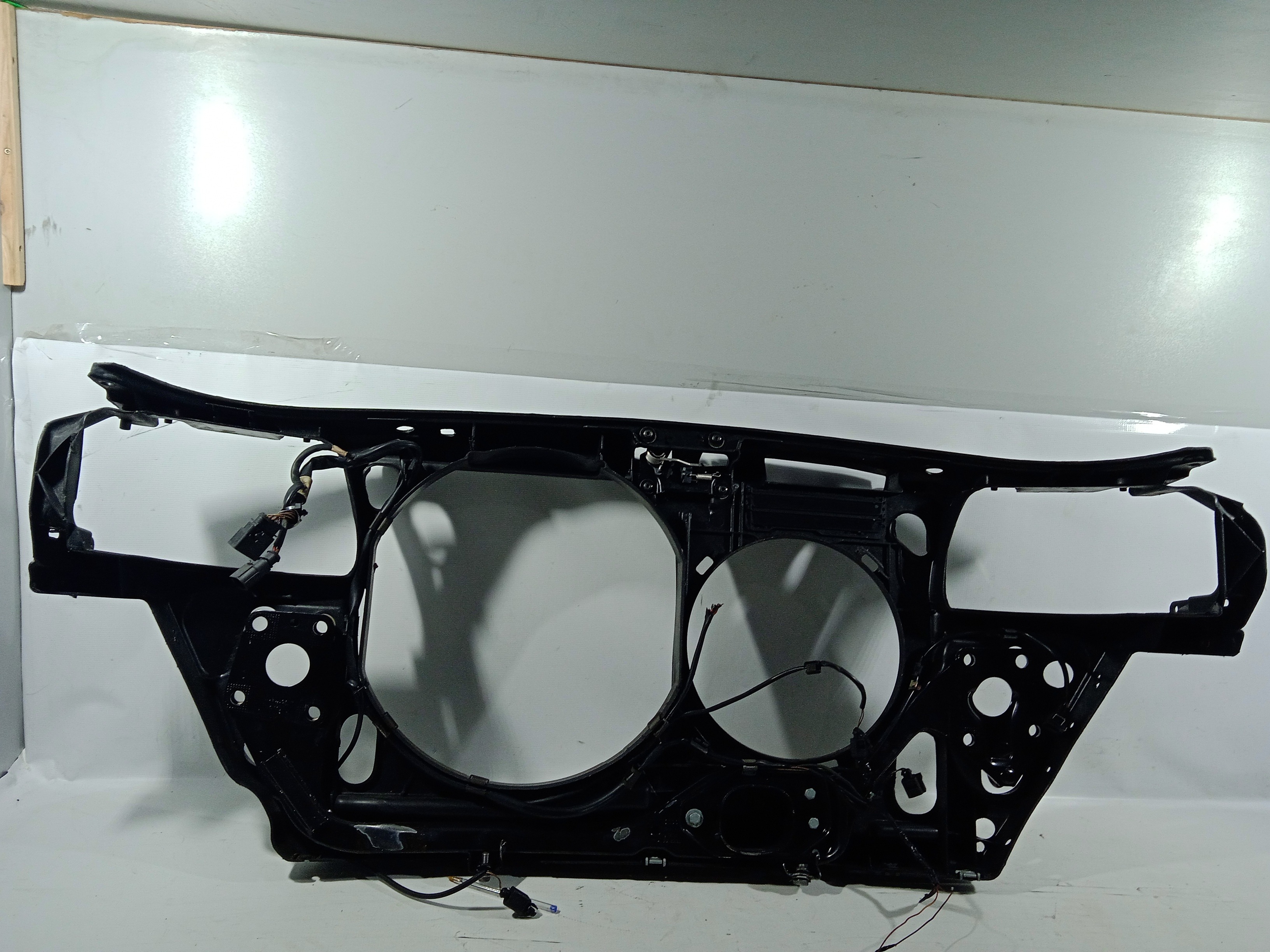 Painel Frontal Com Suporte Motor V6 Audi A4 Ano 2000