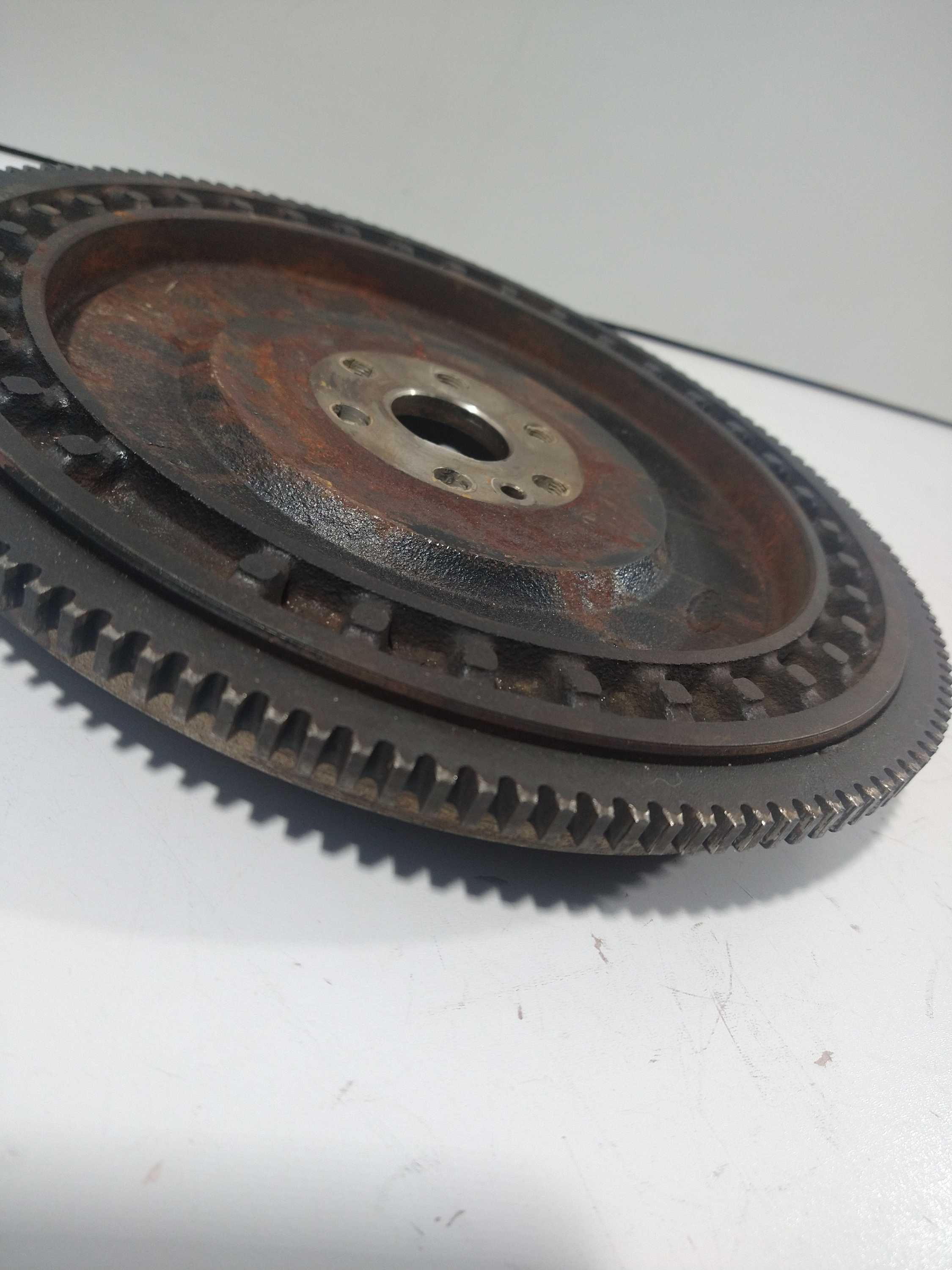 Volante Do Motor Ford Fiesta 97/99 Endura 1.0 8v Usado Orig