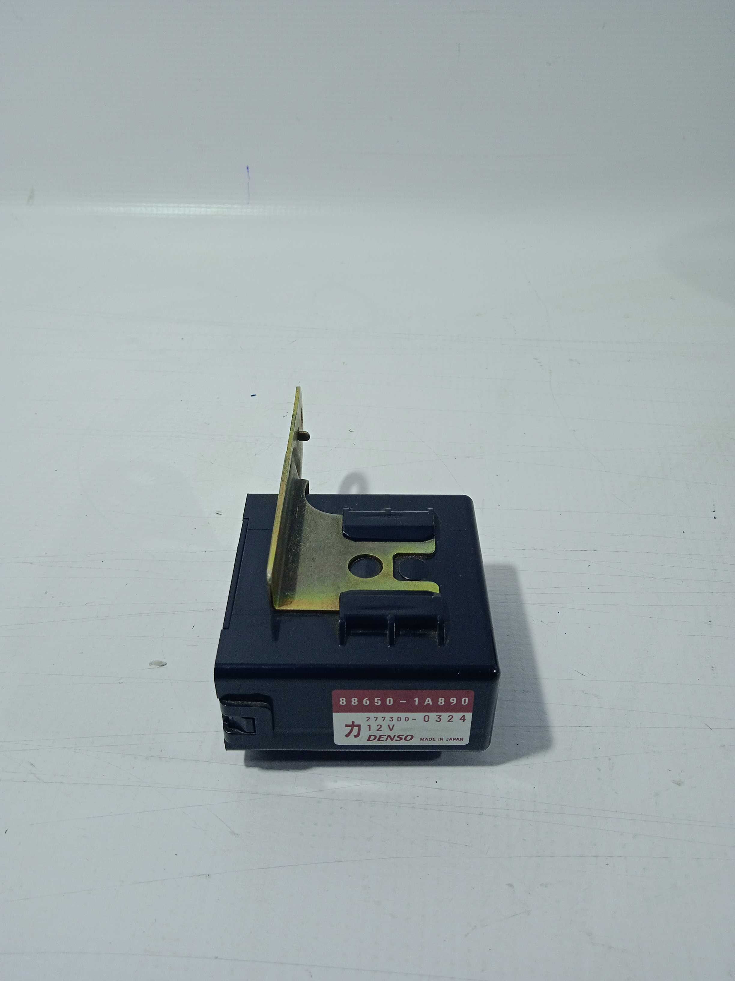 Módulo Conforto De Ar Toyota Corolla 1.8 97-02 2