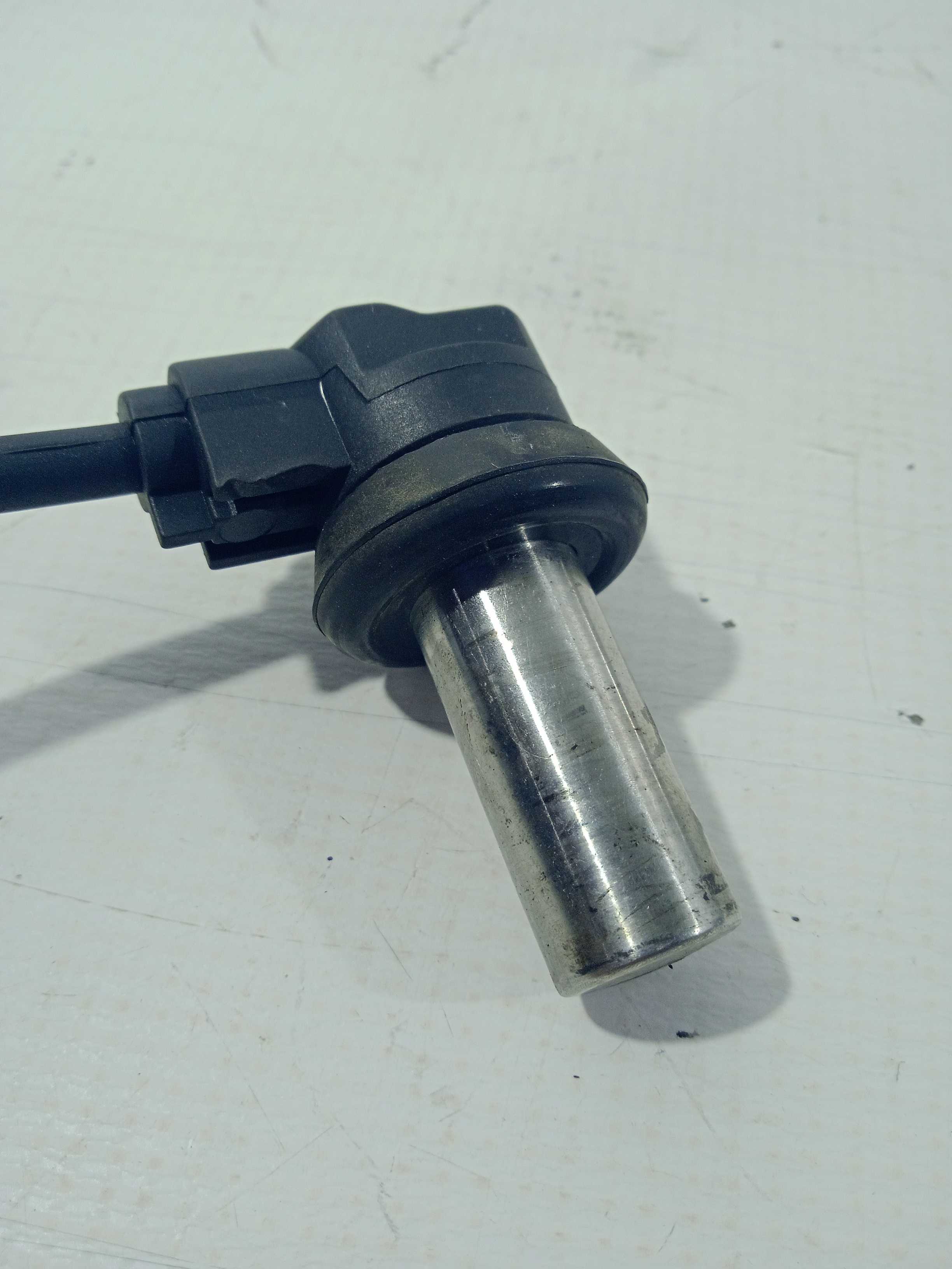 Sensor Abs Traseiro Lado Direito Audi A4 2.4 01 A 06 3