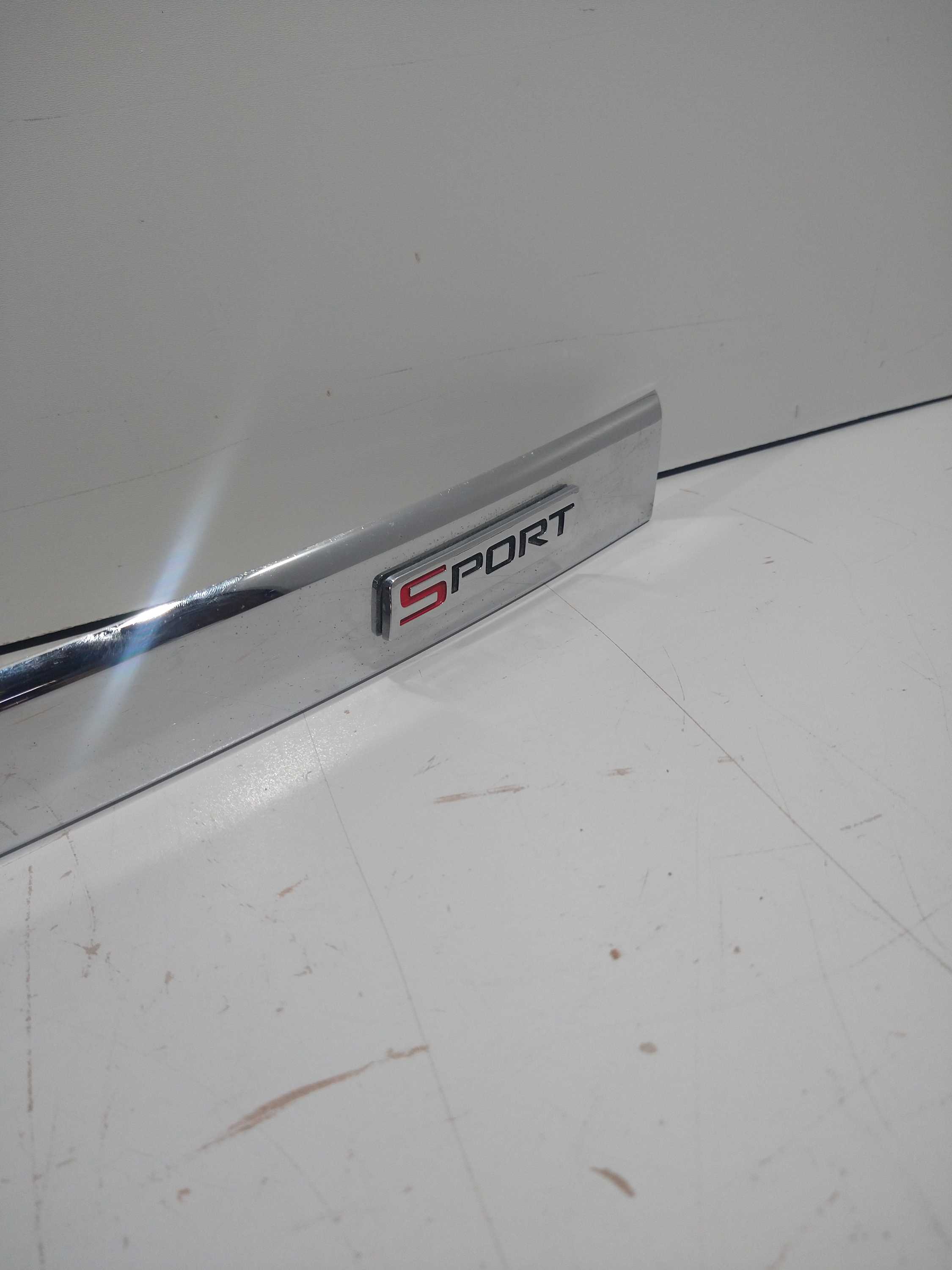 Friso Tampa Traseira Chevrolet Captiva 2008 Usado Original 2