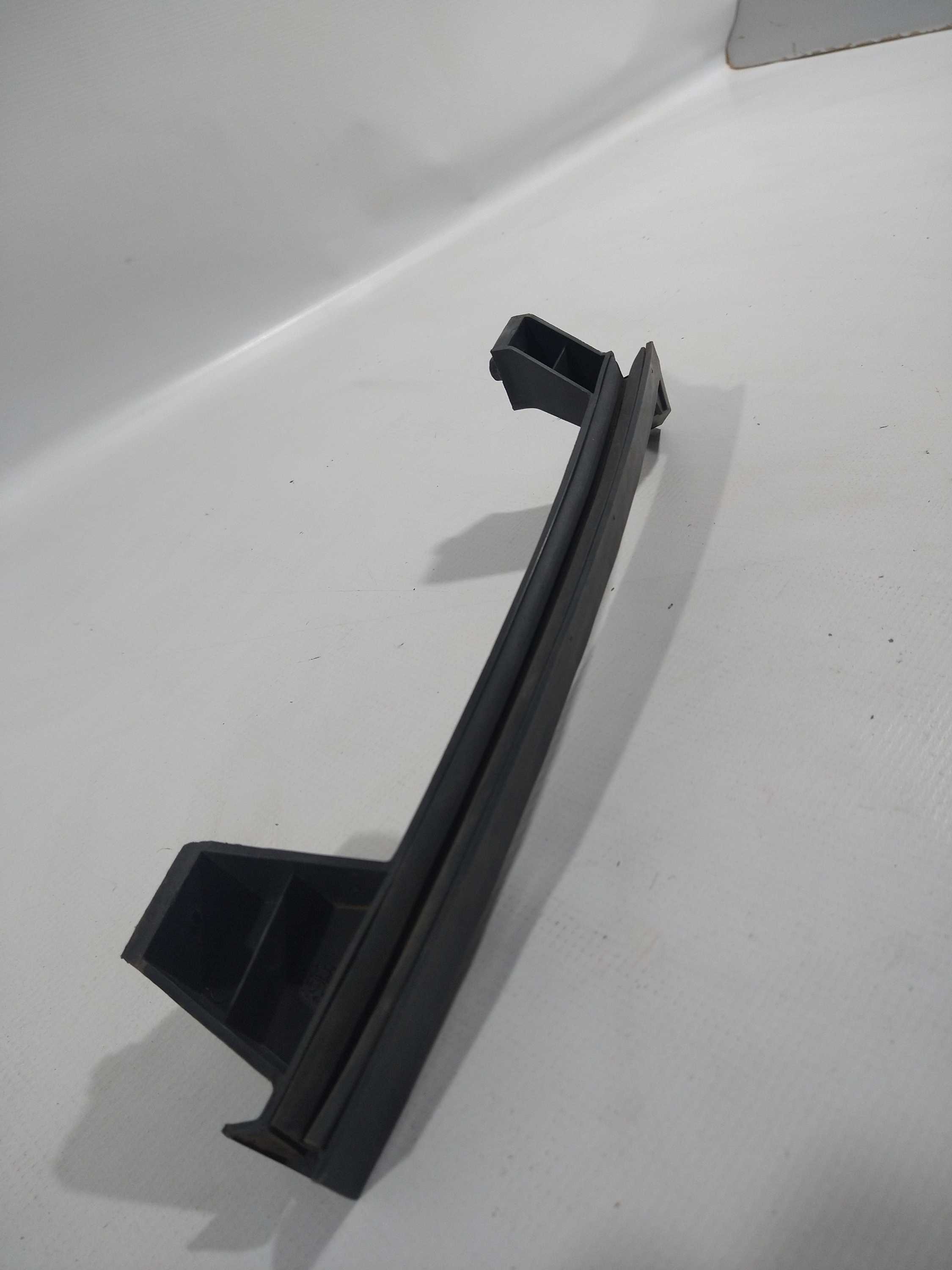 Guia Do Vidro Porta Dianteira L/d Onix Prisma 2016 Usado Ori