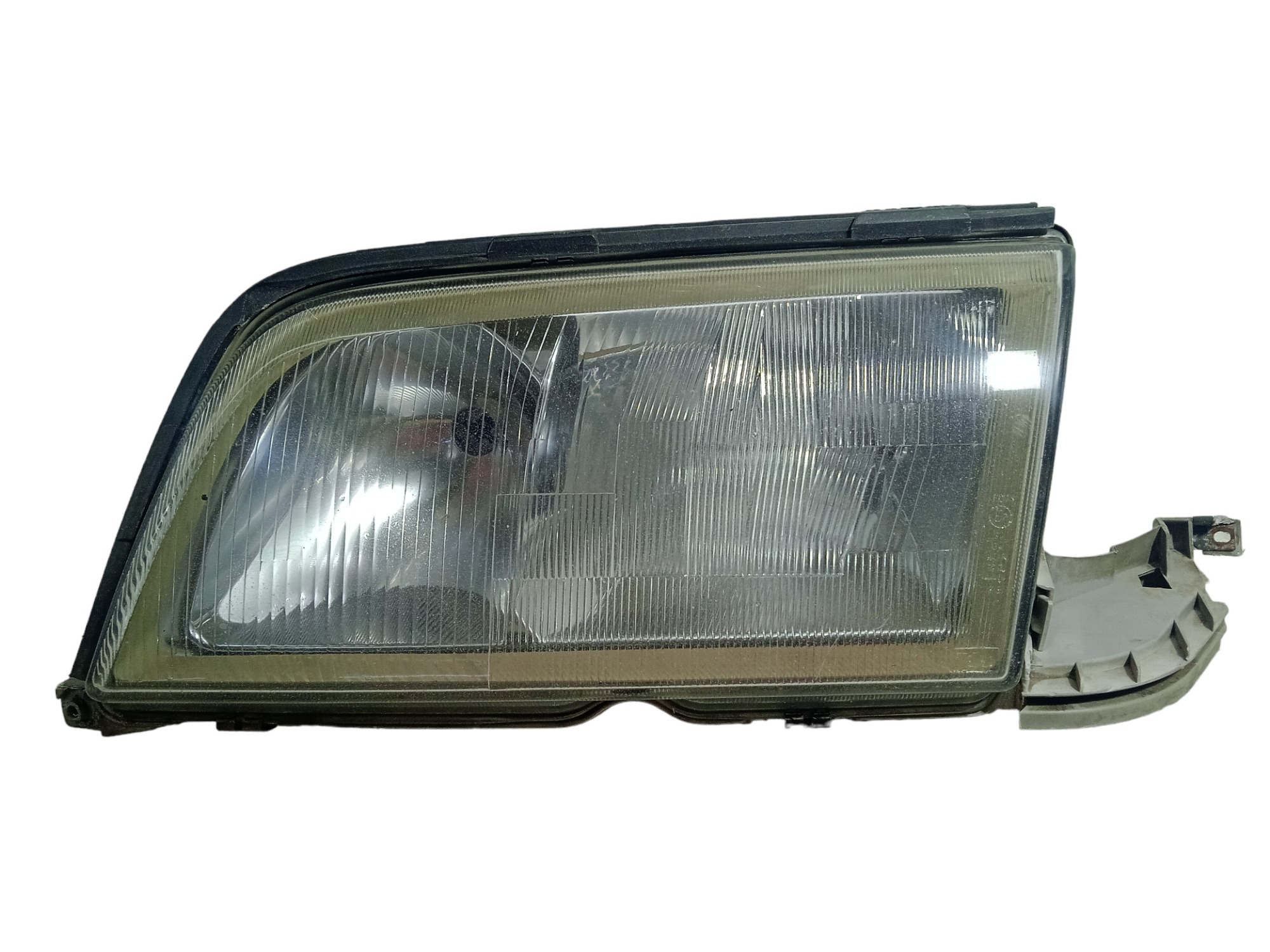 Farol Esquerdo Mercedes C180 1998 Usado  Esquerdo 4