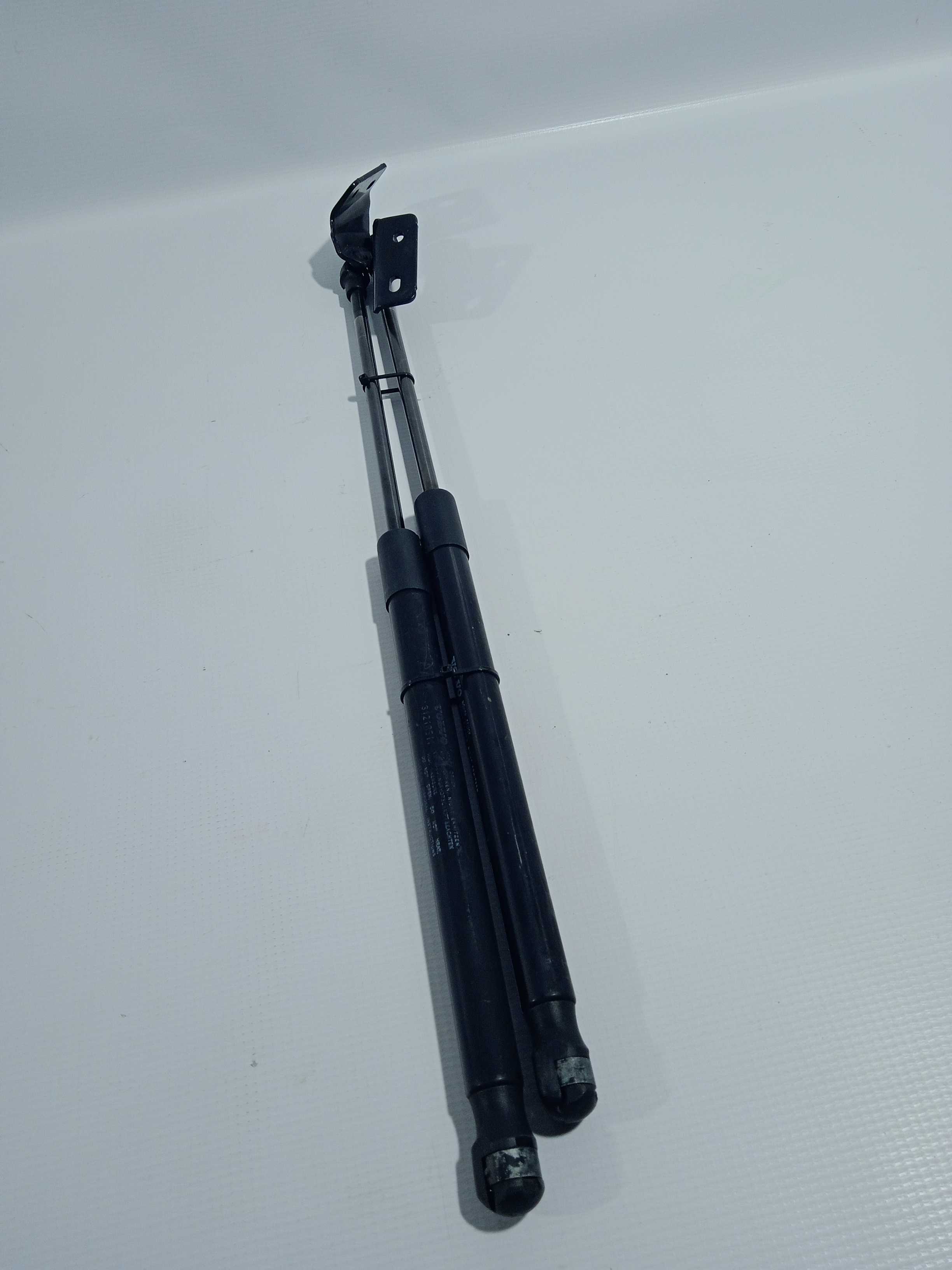Par Amortecedor Tampa Traseira Volvo Xc90 2010/2011 Usado