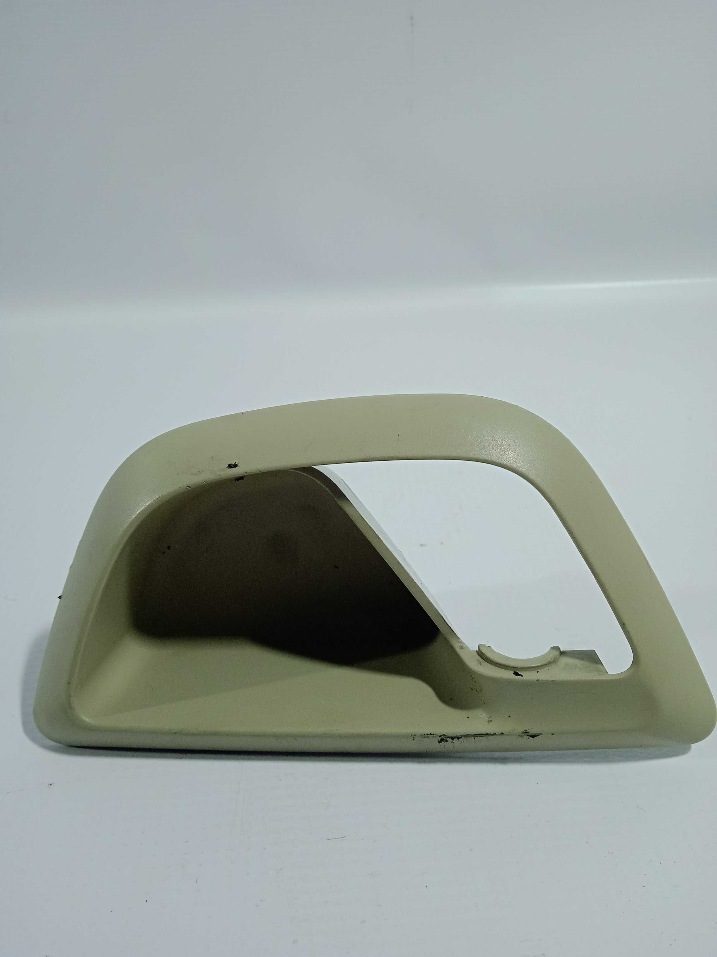 Moldura Maçaneta Interna Dianteira Esquerda Volvo Xc90 2010 – Dianteira