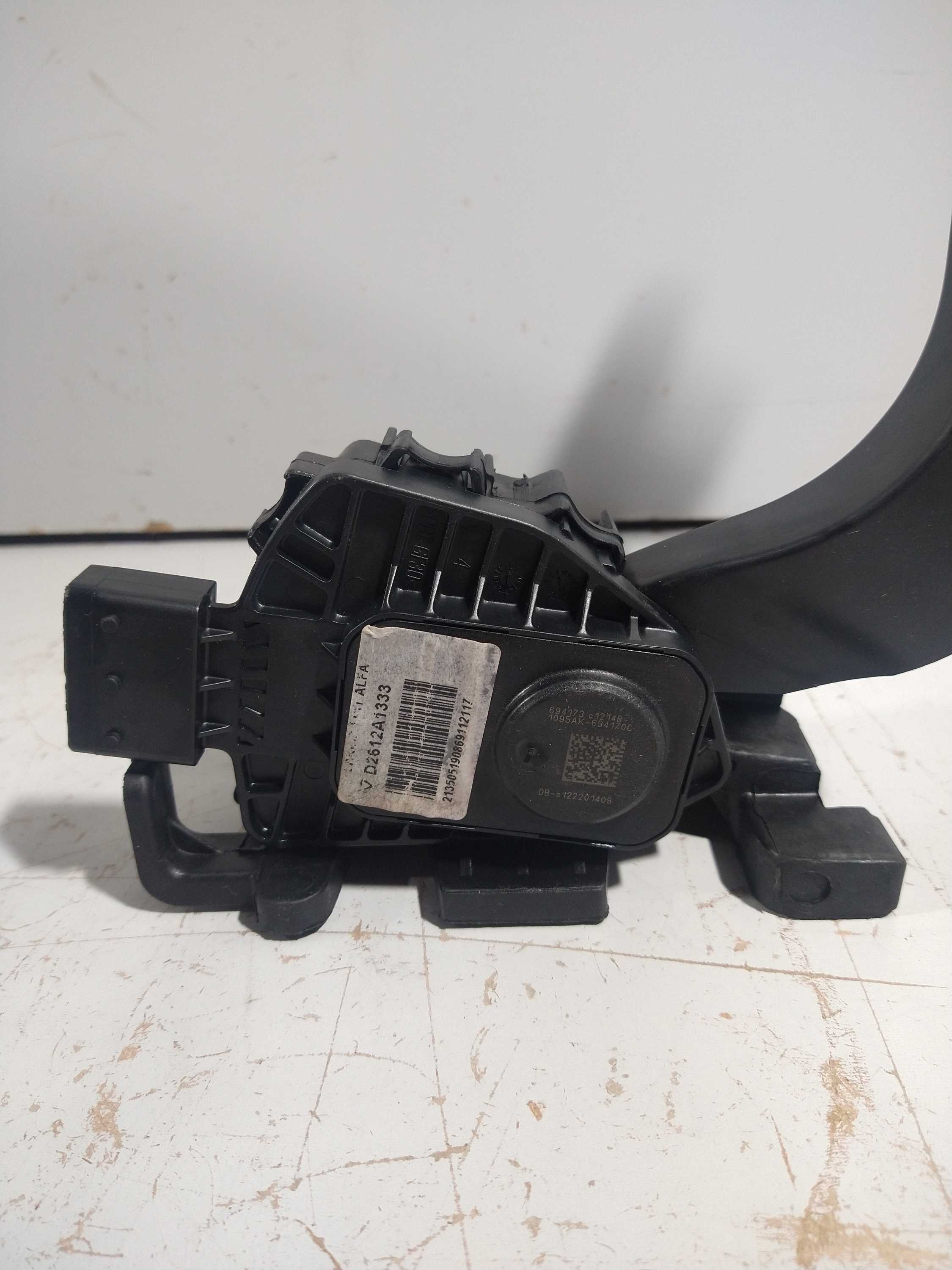 Pedal Acelerador Uno Vivace/palio/siena/fiorino/mobi 1.0 1.4 4