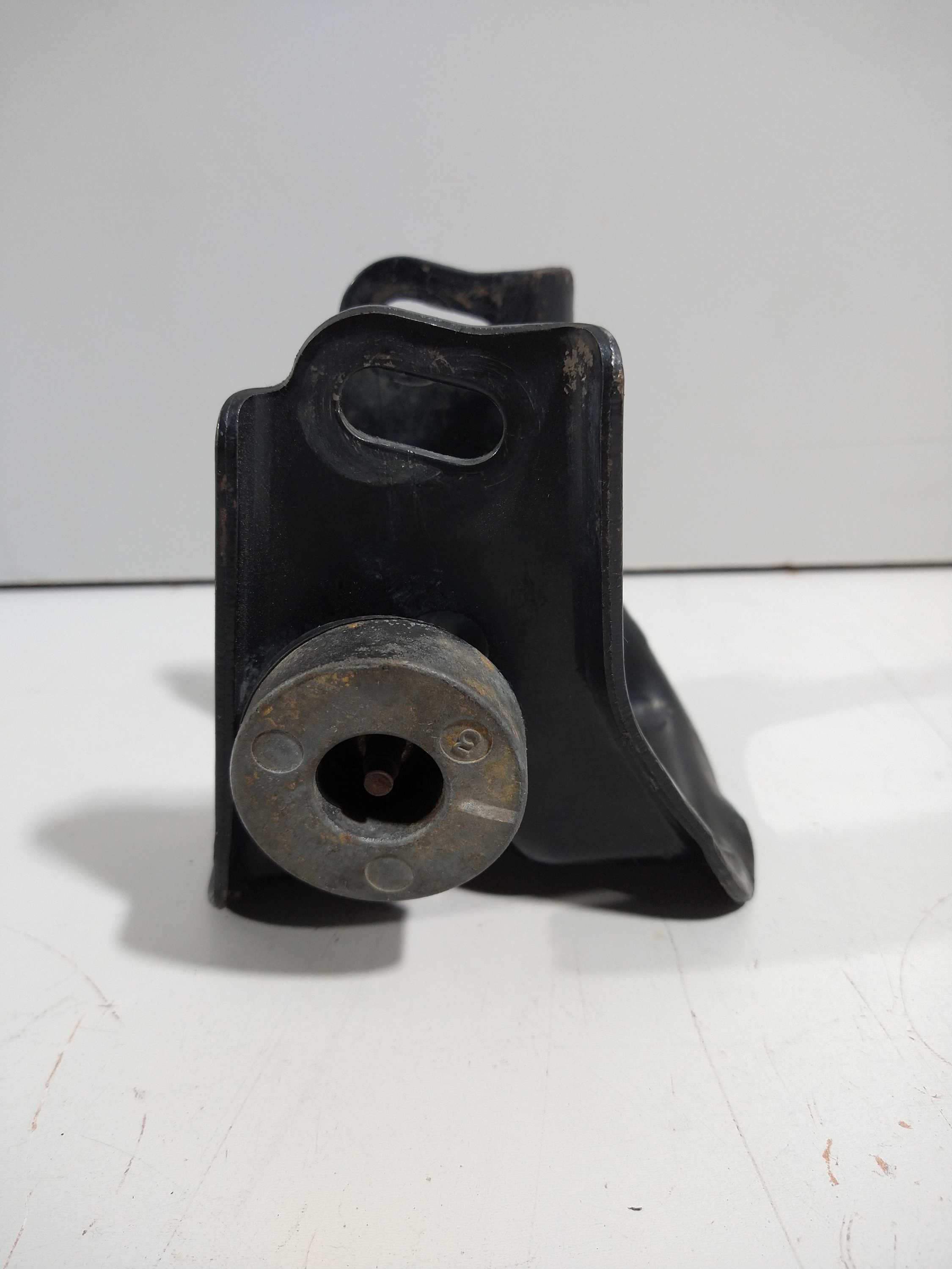 Suporte Inferior Cambio Manual Corolla 98/02 1.8 Usado Origi 2