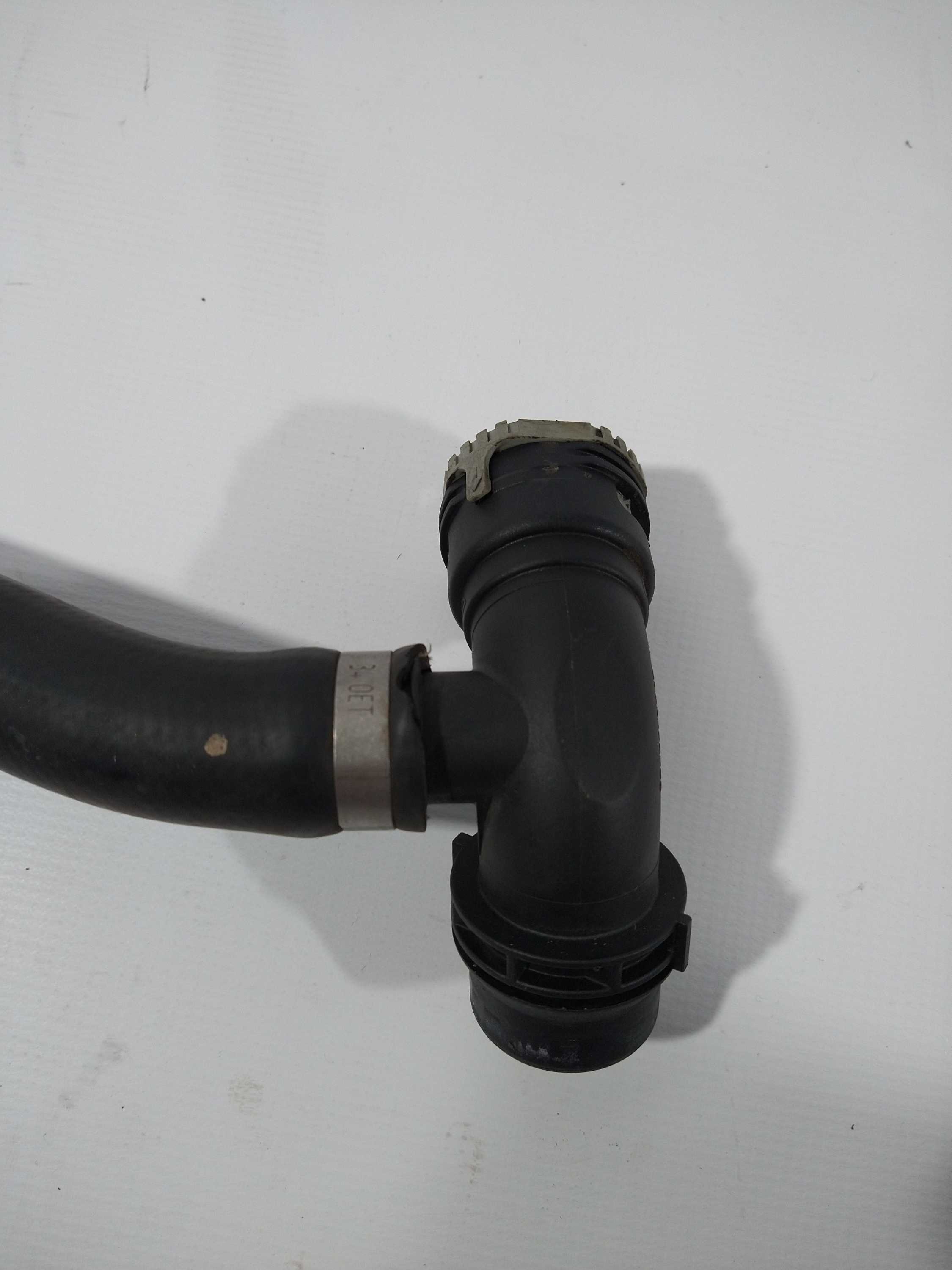 Mangueira Inferior Volvo S60 S80 V60 Xc70 Xc 90 3.2 6cc Usad 2