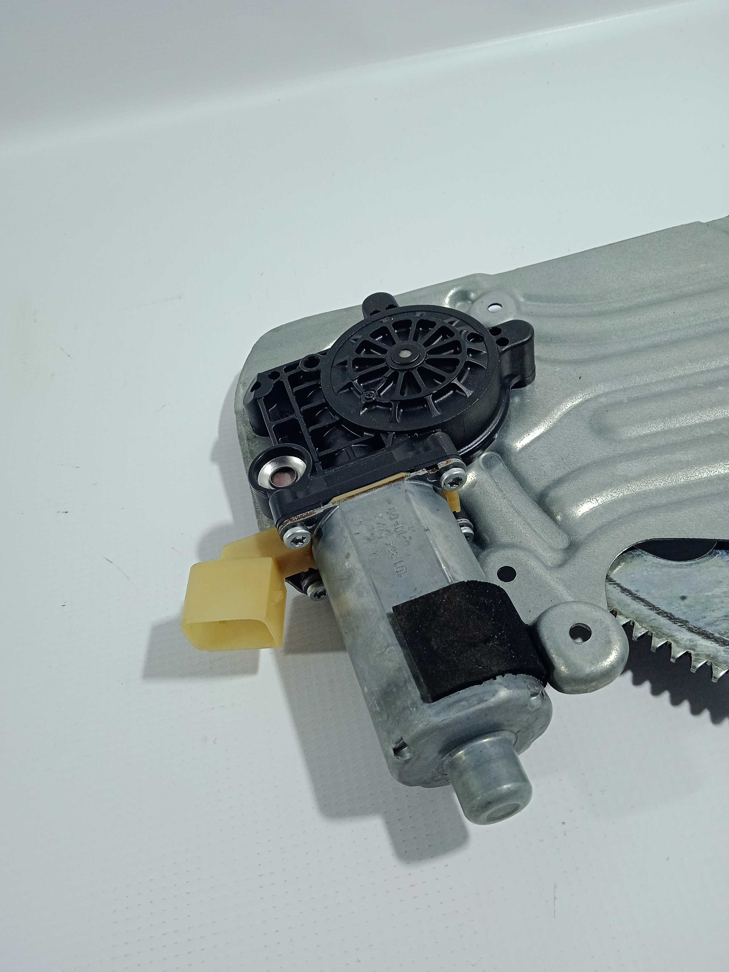 Maquina Vidro Elétrico Dianteira Direita Volvo Xc90 2010 2