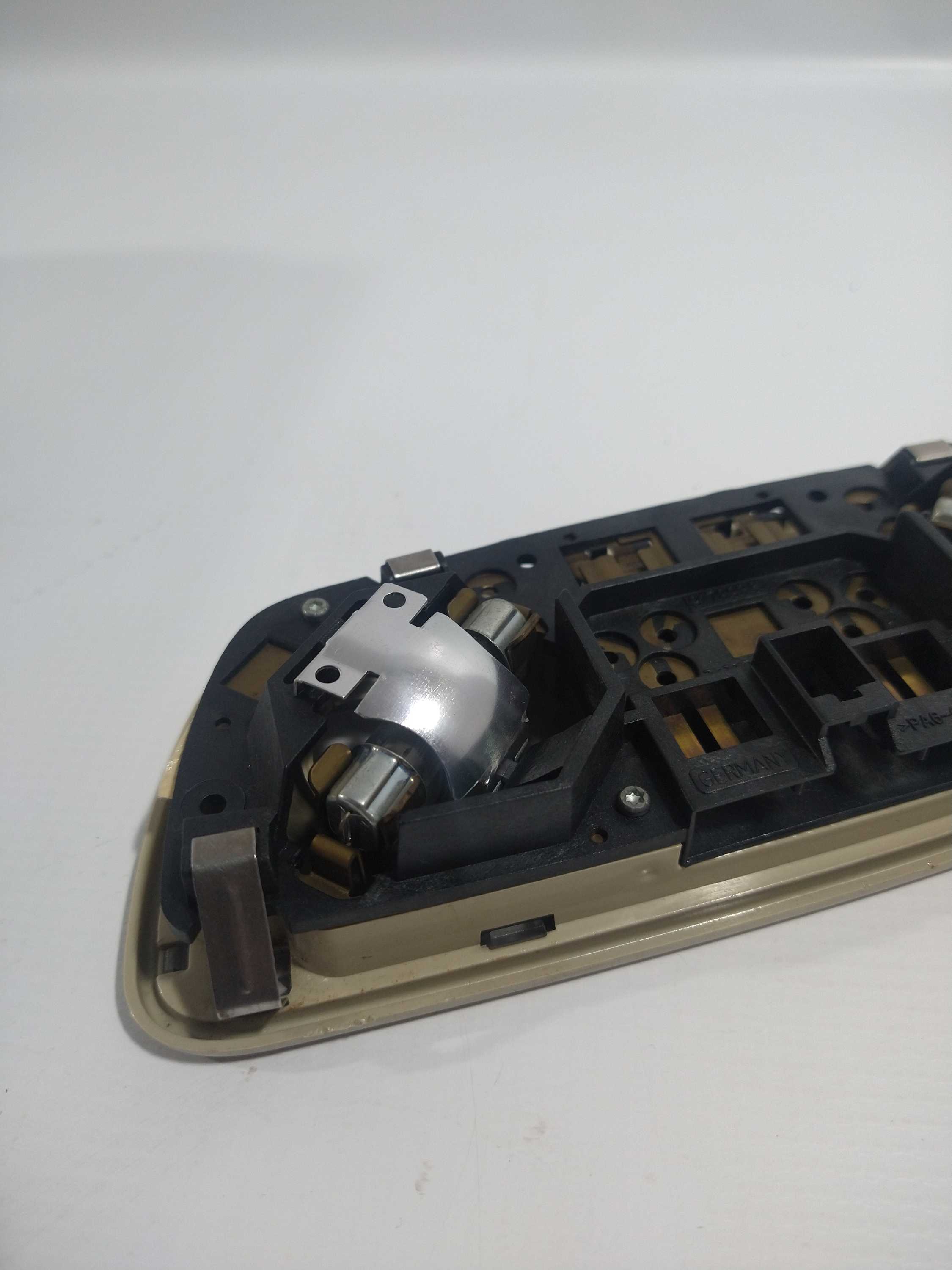 Luz Teto Traseira Volvo Xc90 2010 Usado Original 3