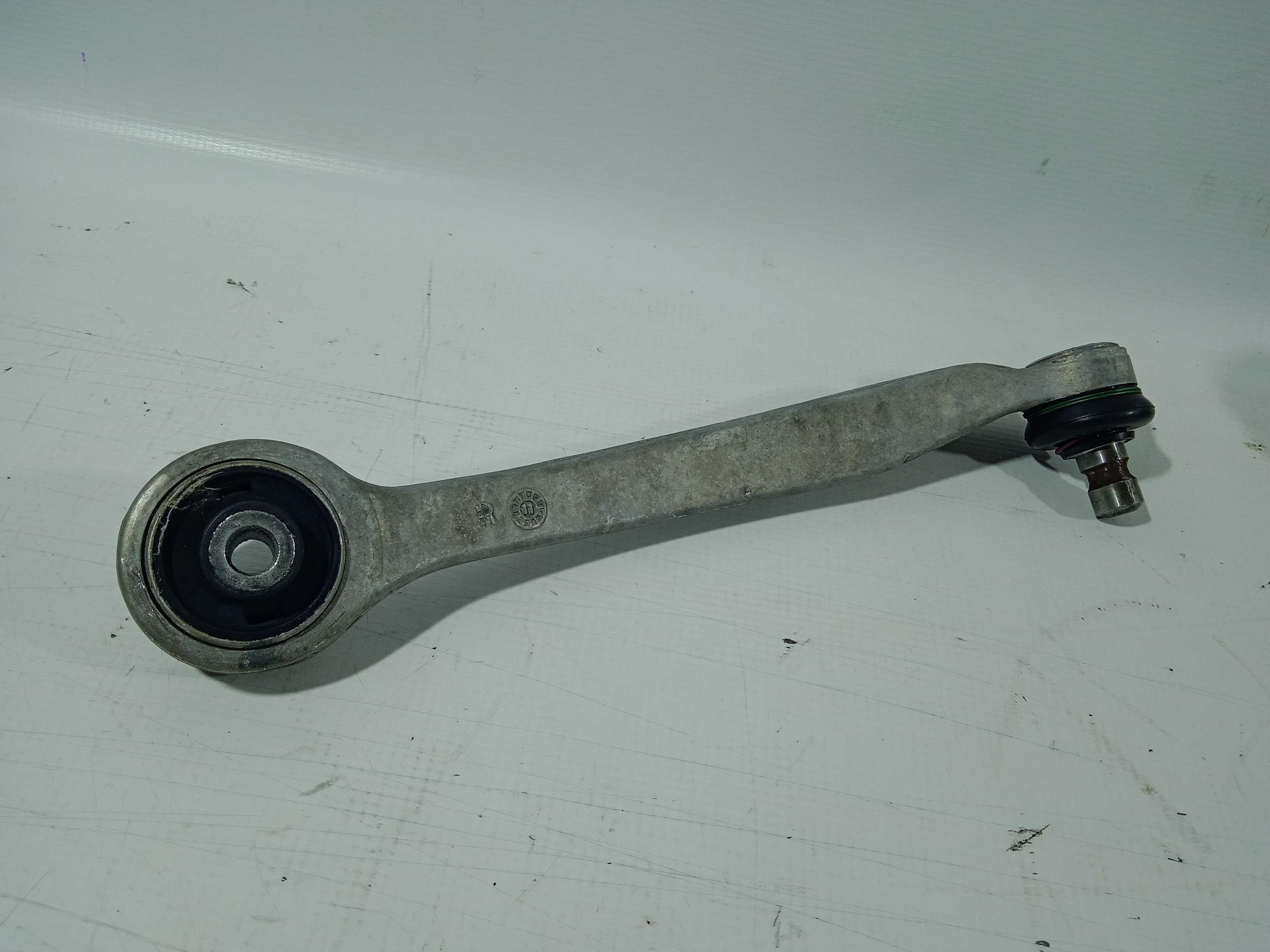 Braço Suspensão Anterior D. Direito Audi A4 Passat 3