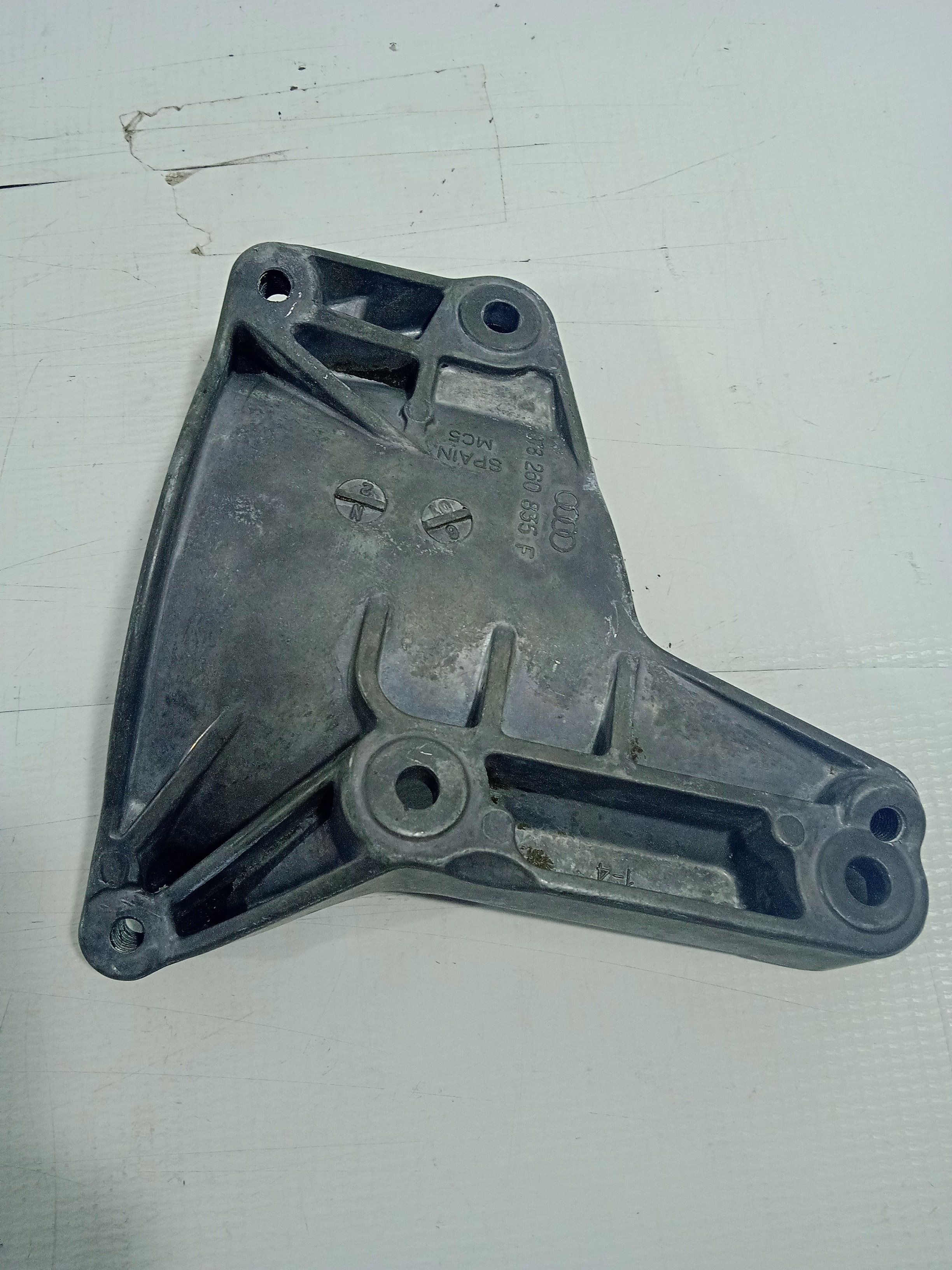 Suporte Do Compressor Ar Audi A4 V6 2.4 2001 3