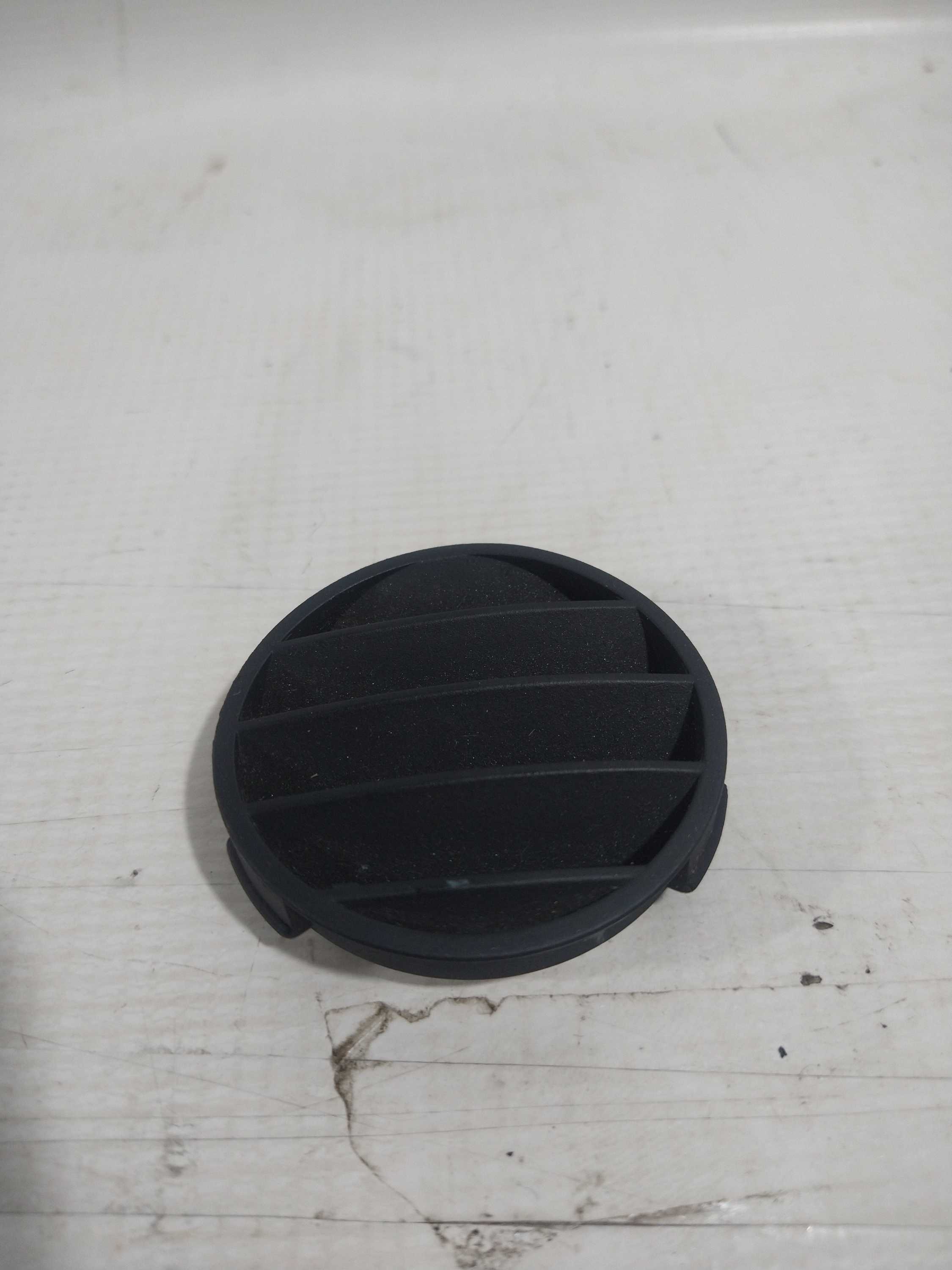 Difusor Fixo Superior Esq Painel Audi A4 2001 8d0819793