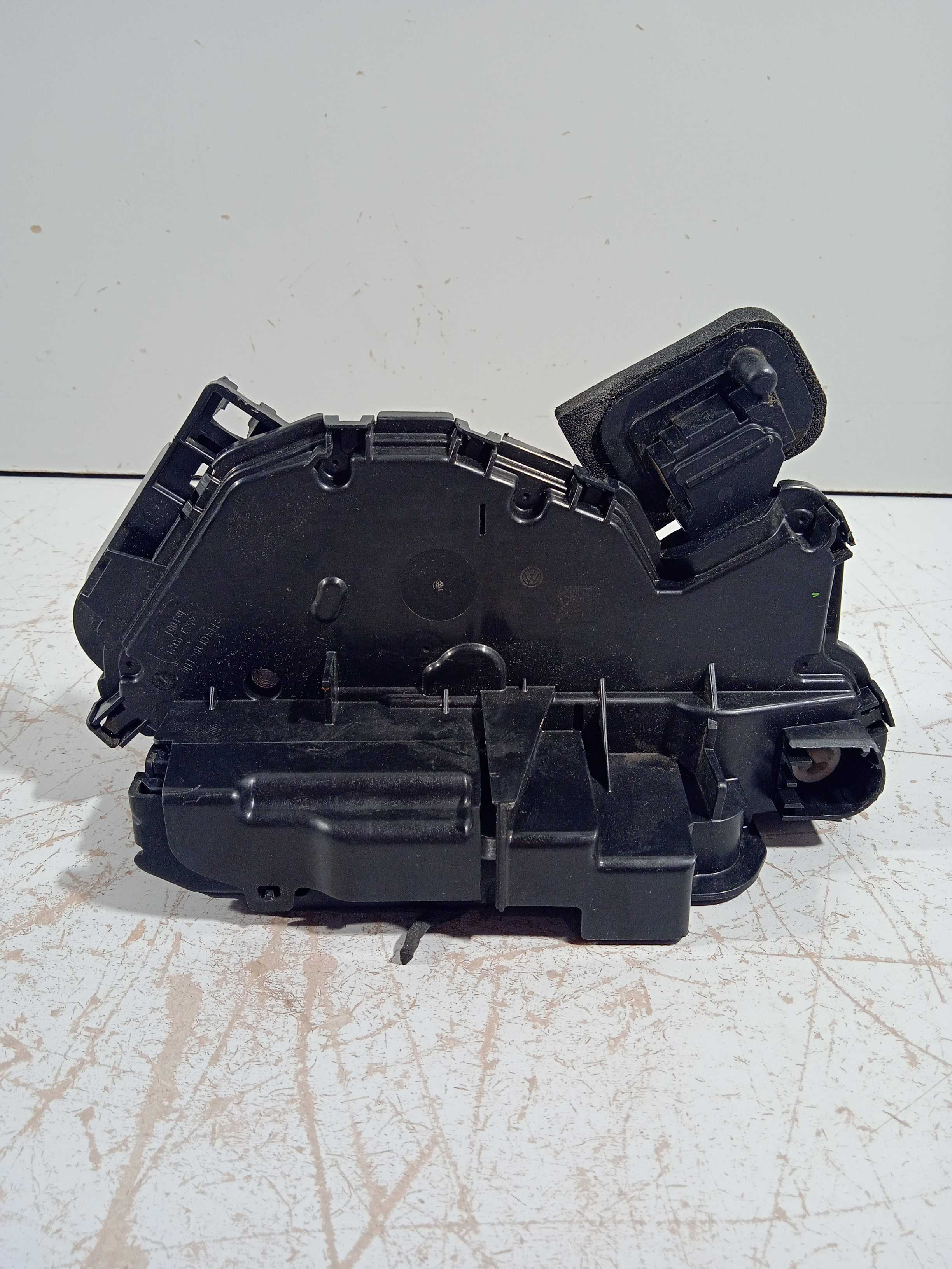 Fechadura Dianteira L/e Polo Msi 1.6 2018 Usado Original