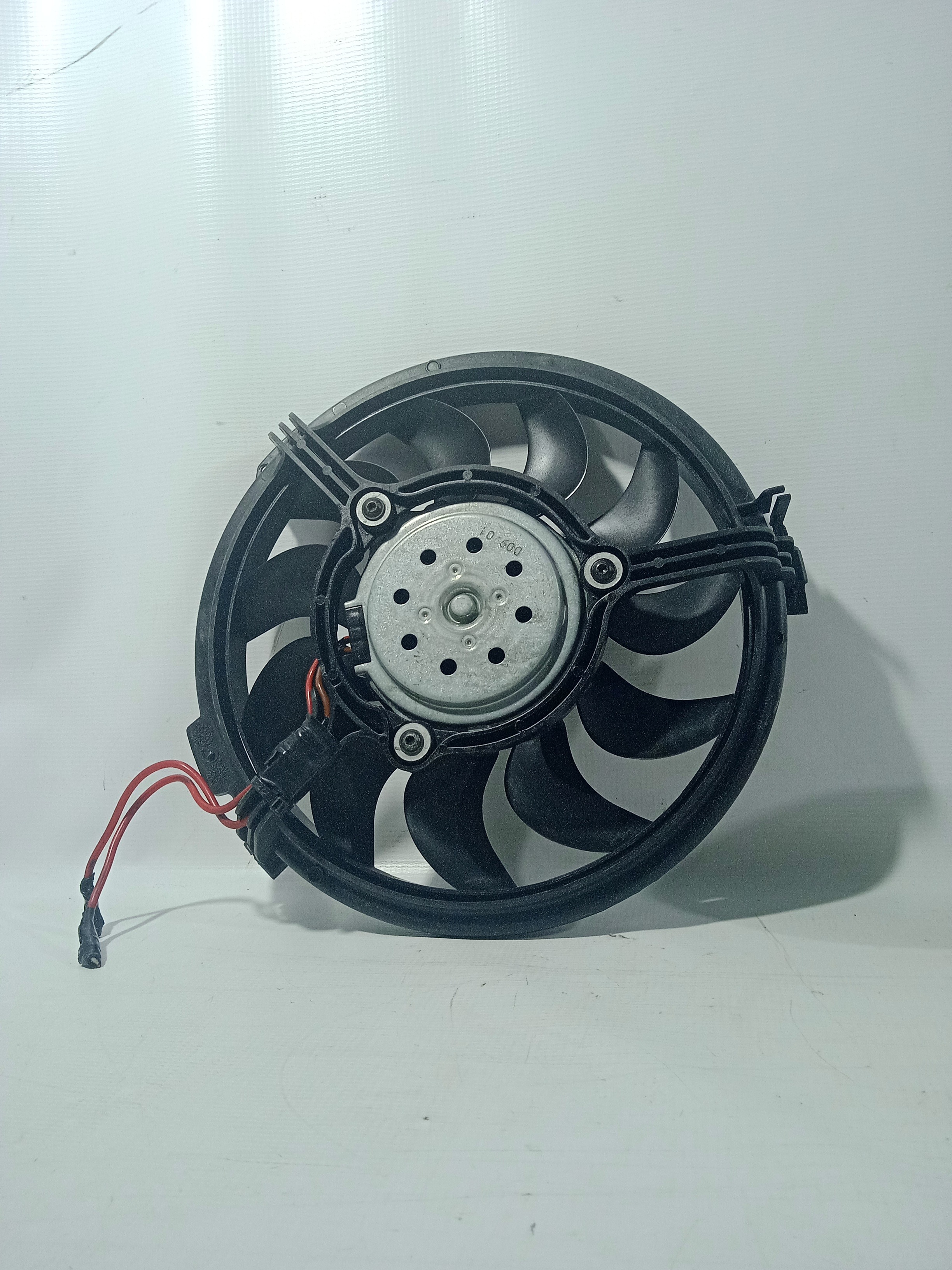Defletor Ventoinha Audi A4 2001 2.4 Usado