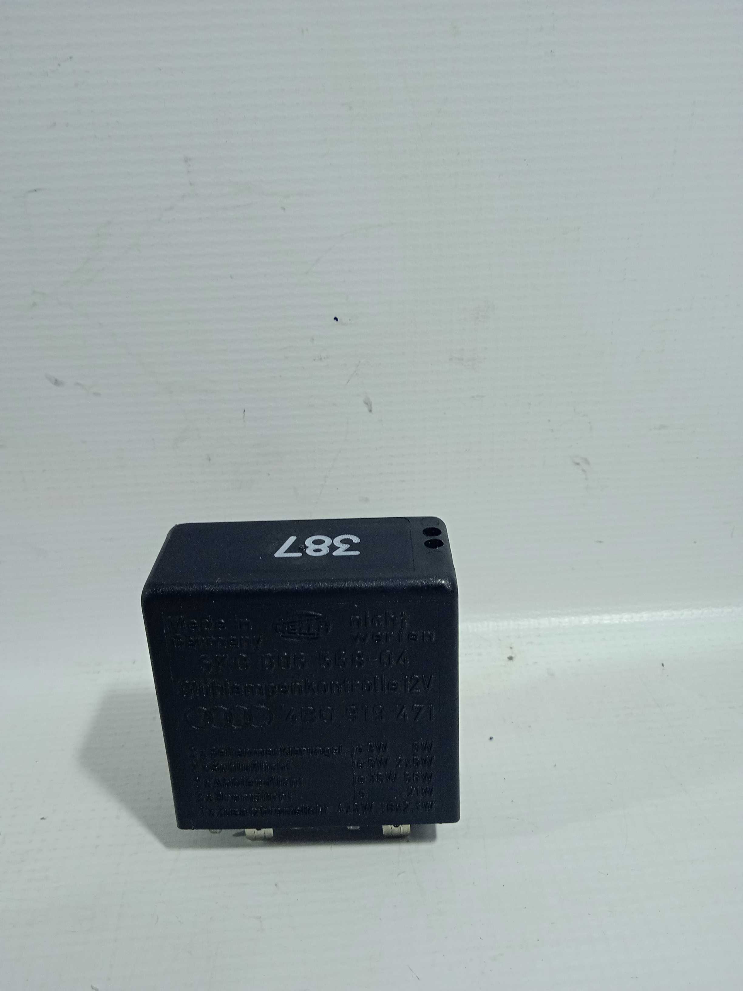 Relé Audi A4 2001