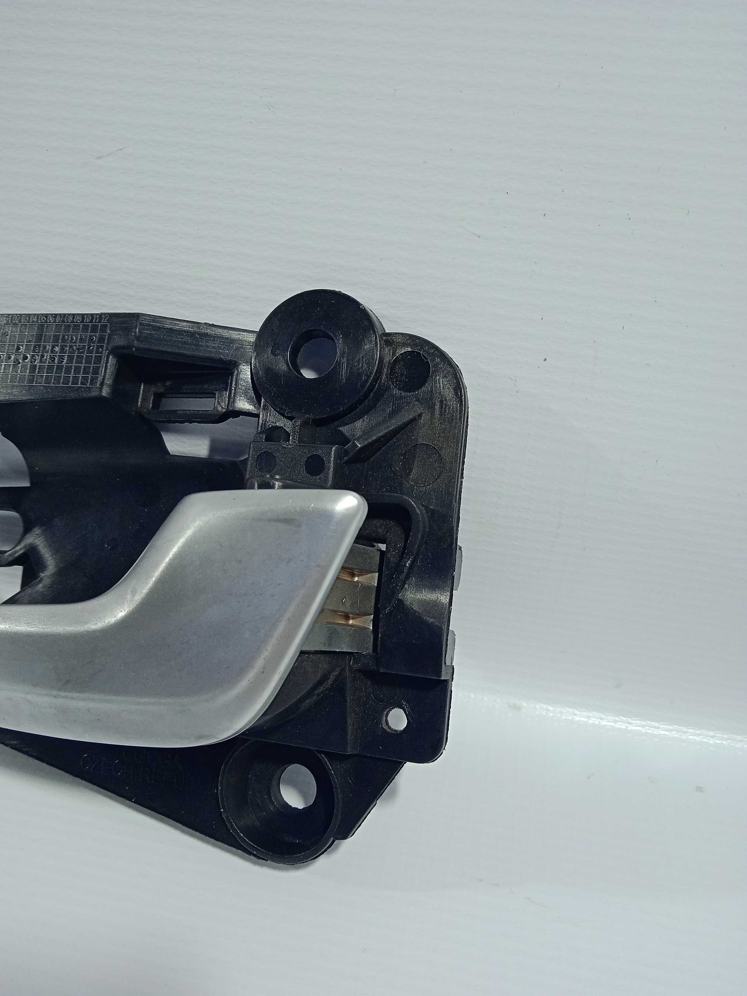 Maçaneta Interna Traseira L/d Volvo Xc90 2010 Usado Origin 4