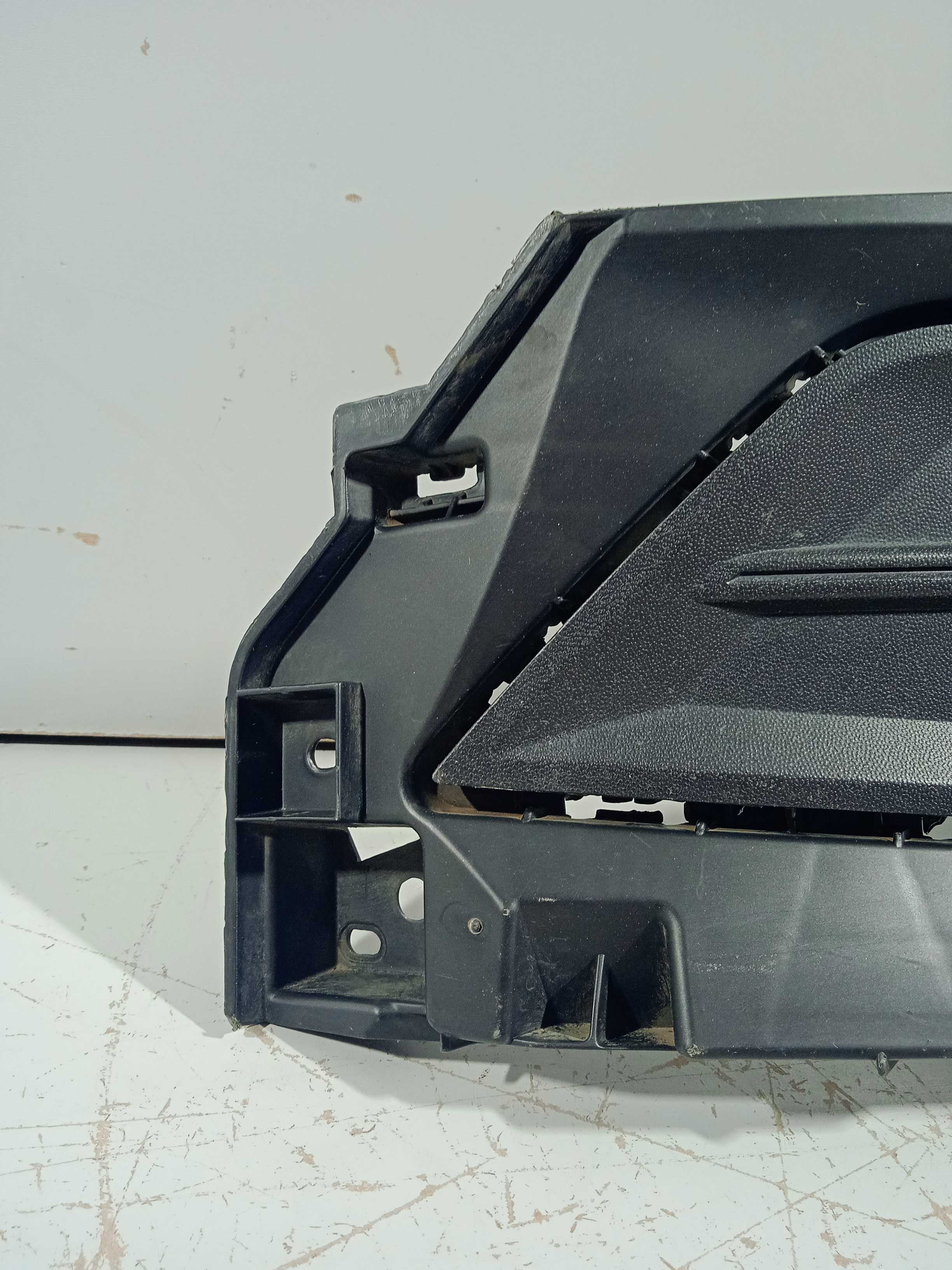 Grade Farol Milha L/e Vw Polo Msi 2018 Usado Original 2