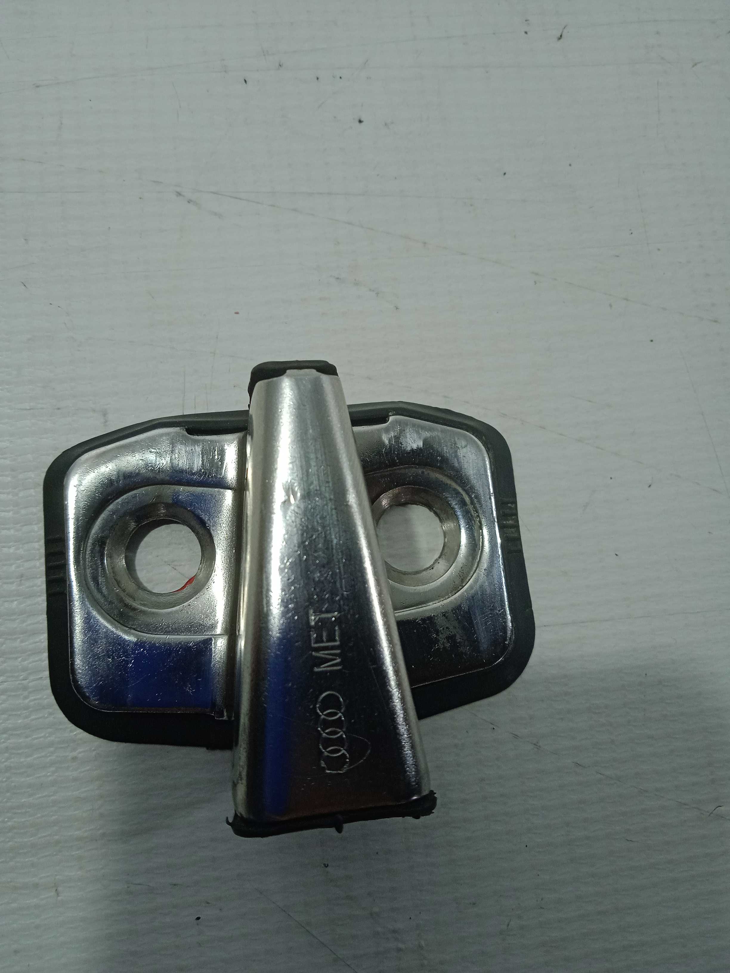 Batente Porta Esquerdo Direita Audi A4 2001 2