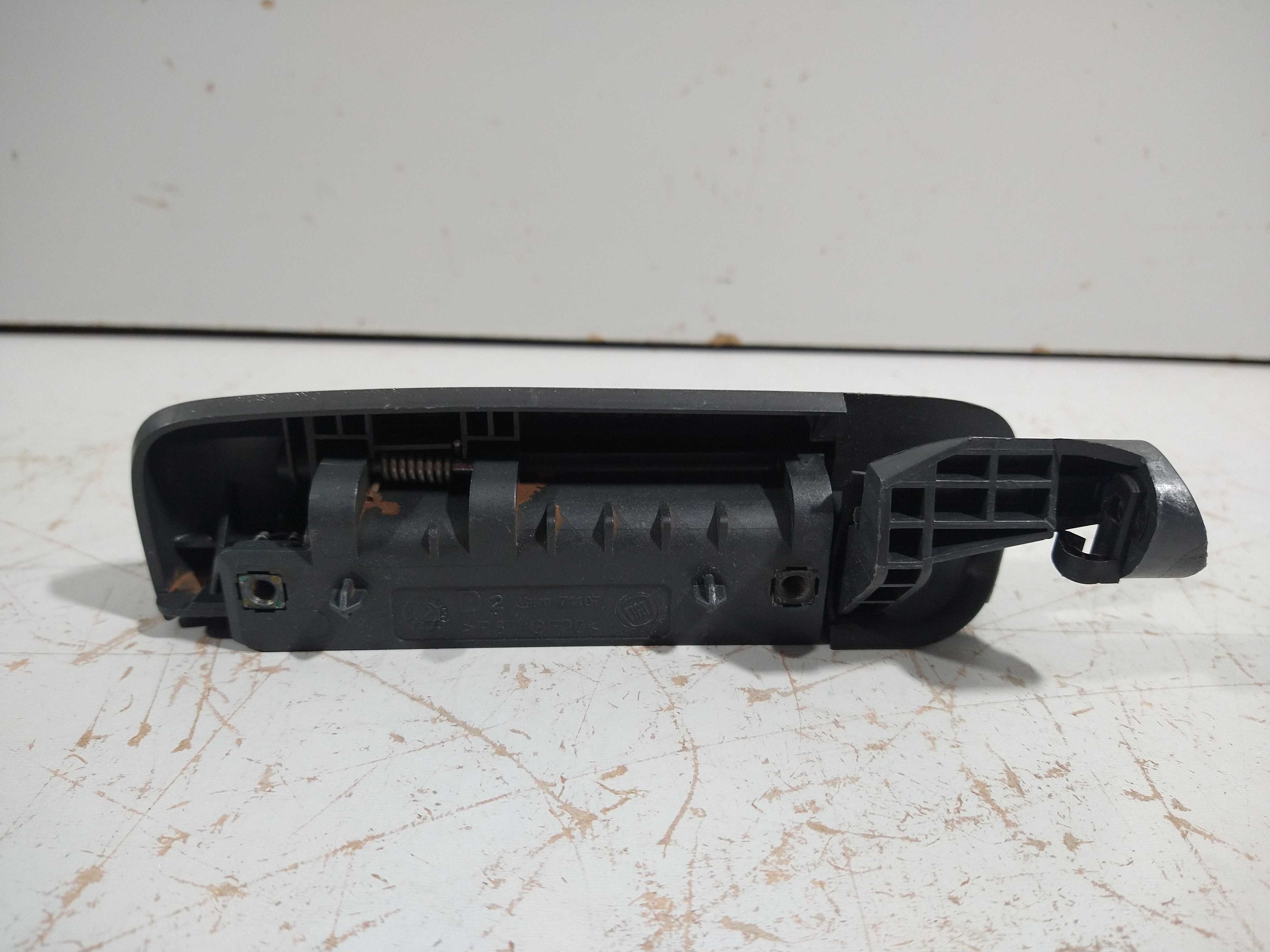 Maçaneta Externa Traseira L/d Uno Vivace Preto 4