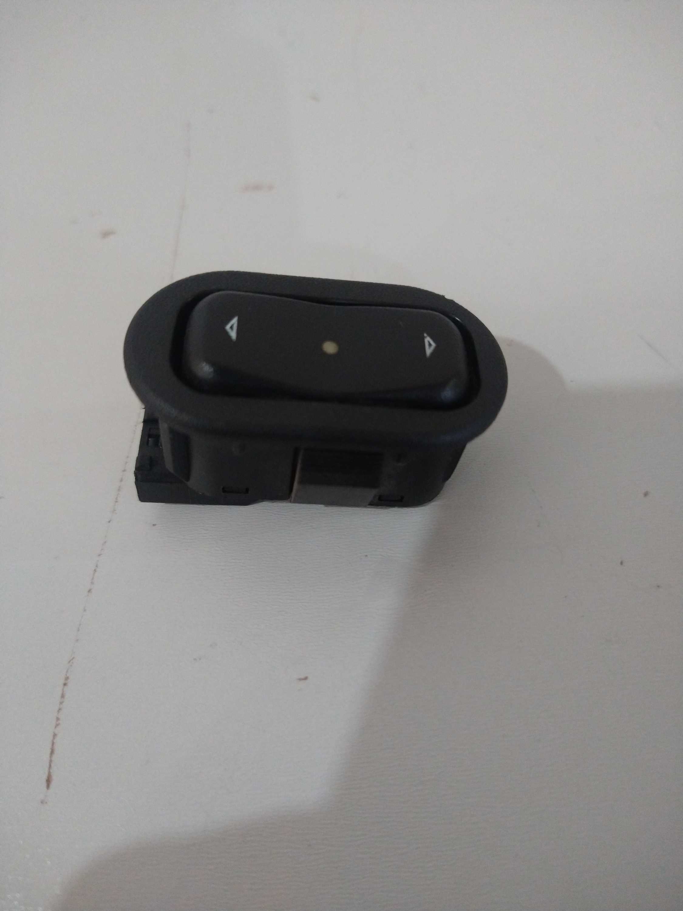 Botão De Vidro Traseiro L/d Zafira 2008 Usado Original 2