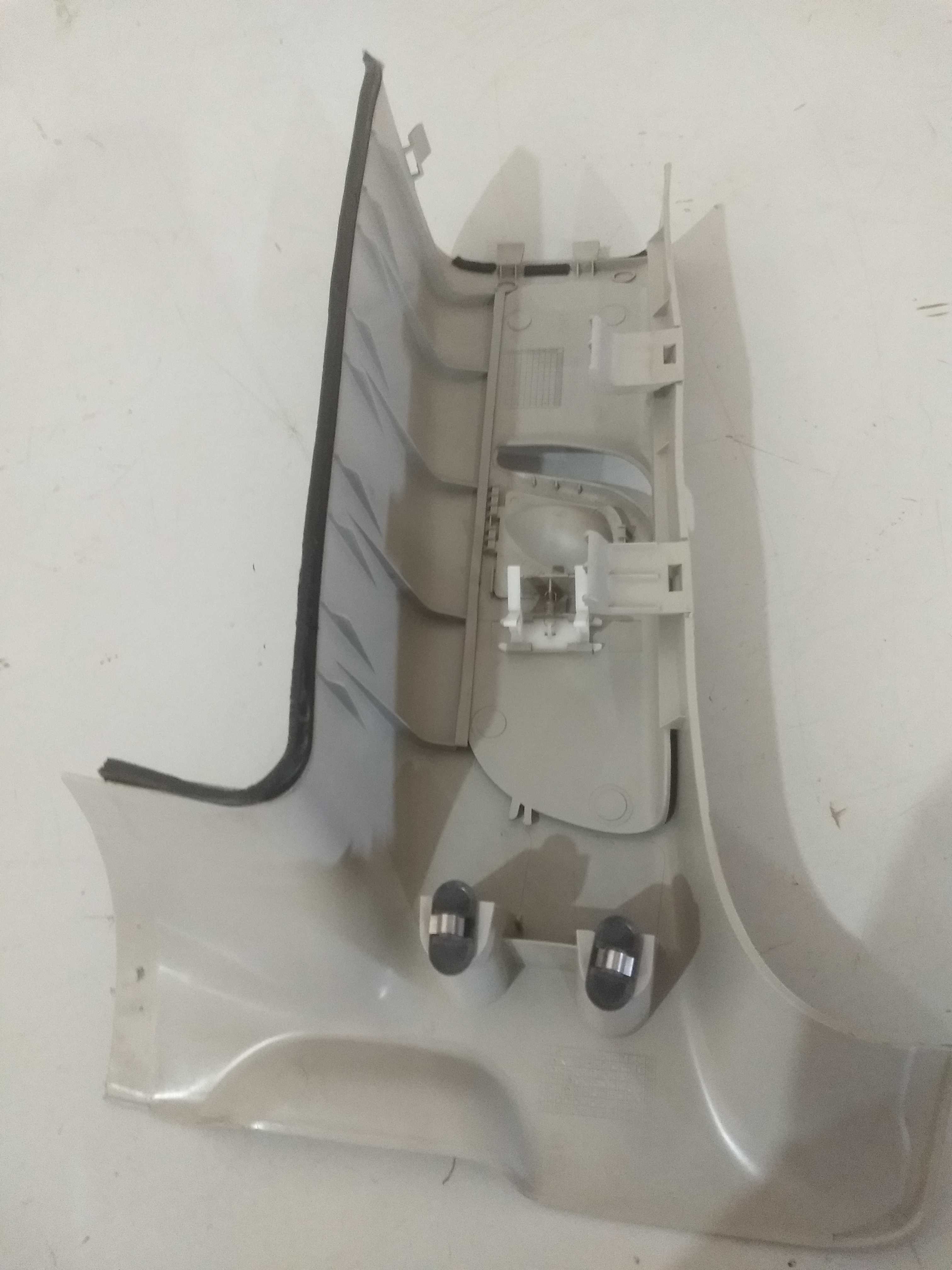 Moldura Interna Cinto Segurança Coluna L/e Zafira Usado Ori 4