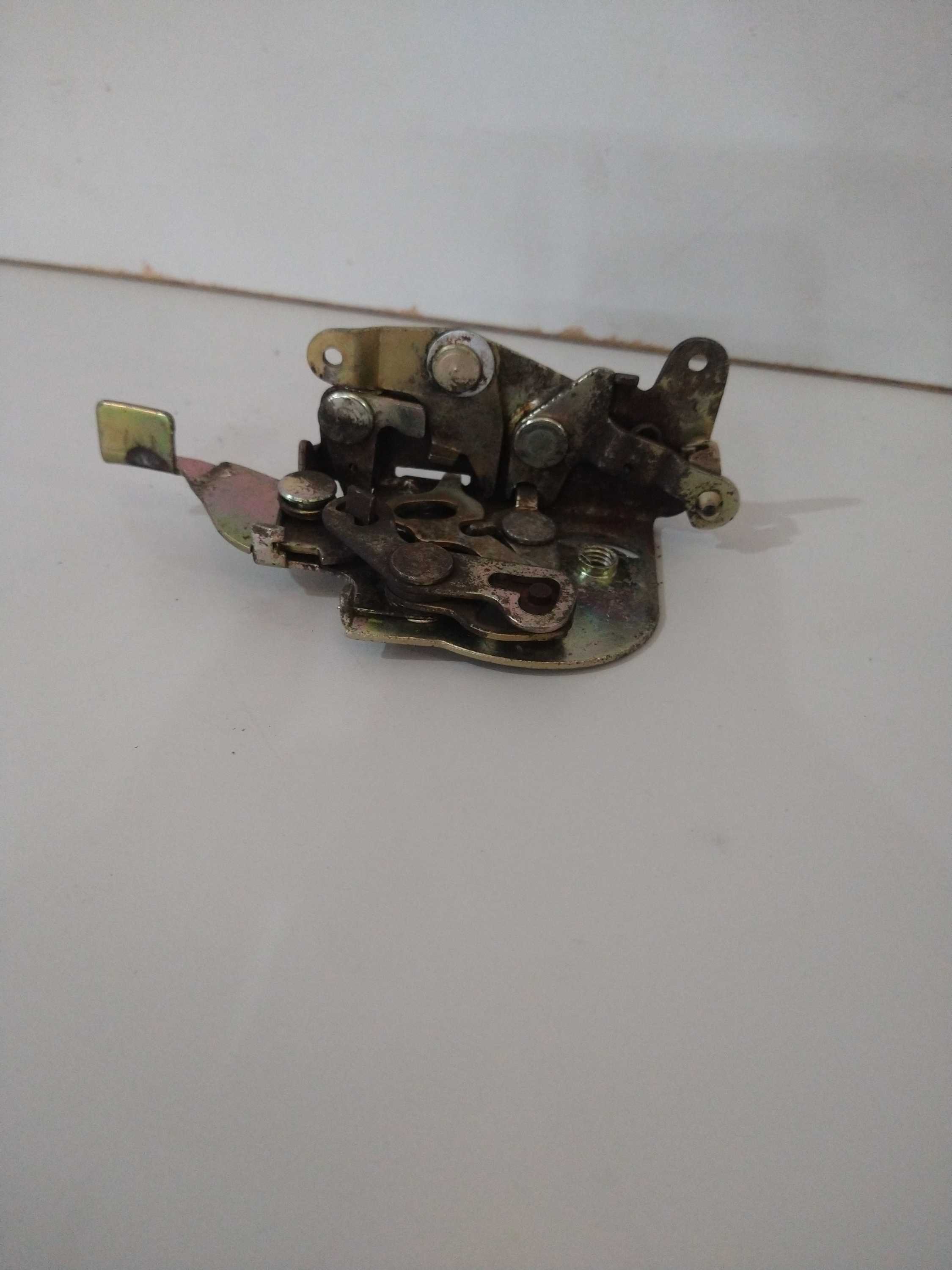 Fechadura Porta Traseira Direita Uno 1995 Usado 3