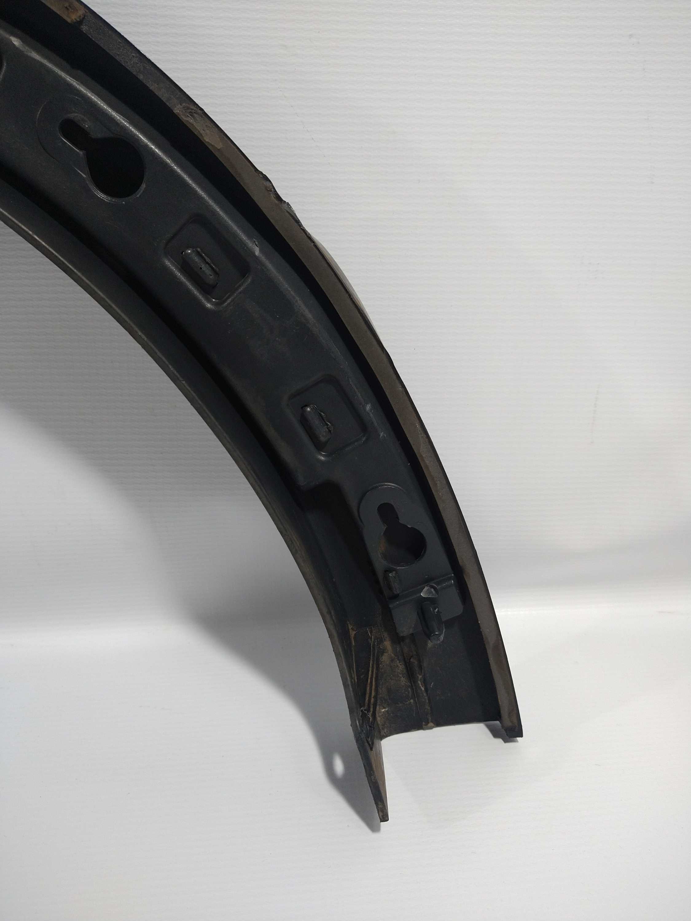 Aplique Lateral Traseiro Esquerdo  Volvo Xc90 2010 Usado Ori 10