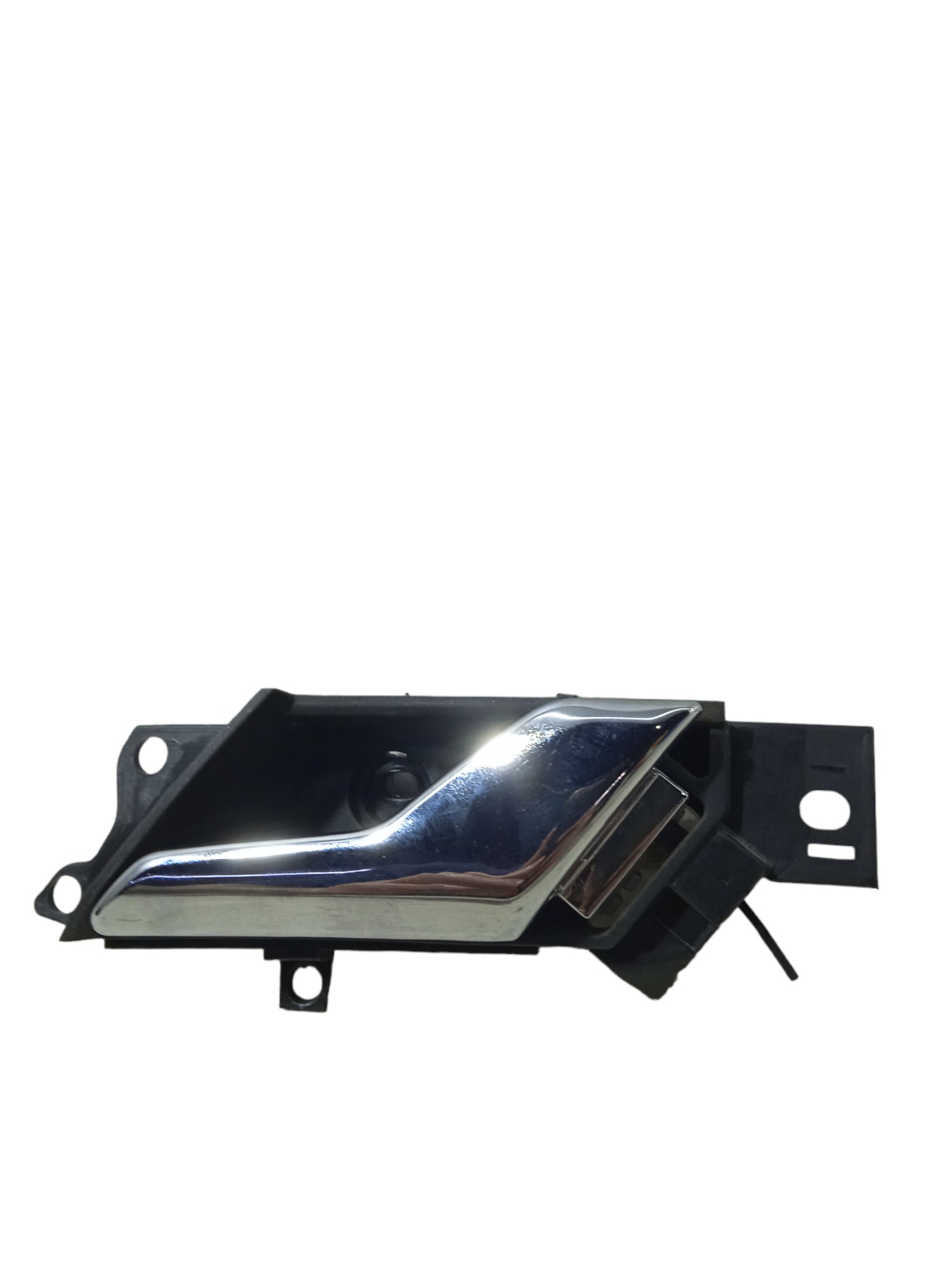 Maçaneta Interna Tras Direito Chevrolet Captiva 2012 Usado  – Preto – Traseira