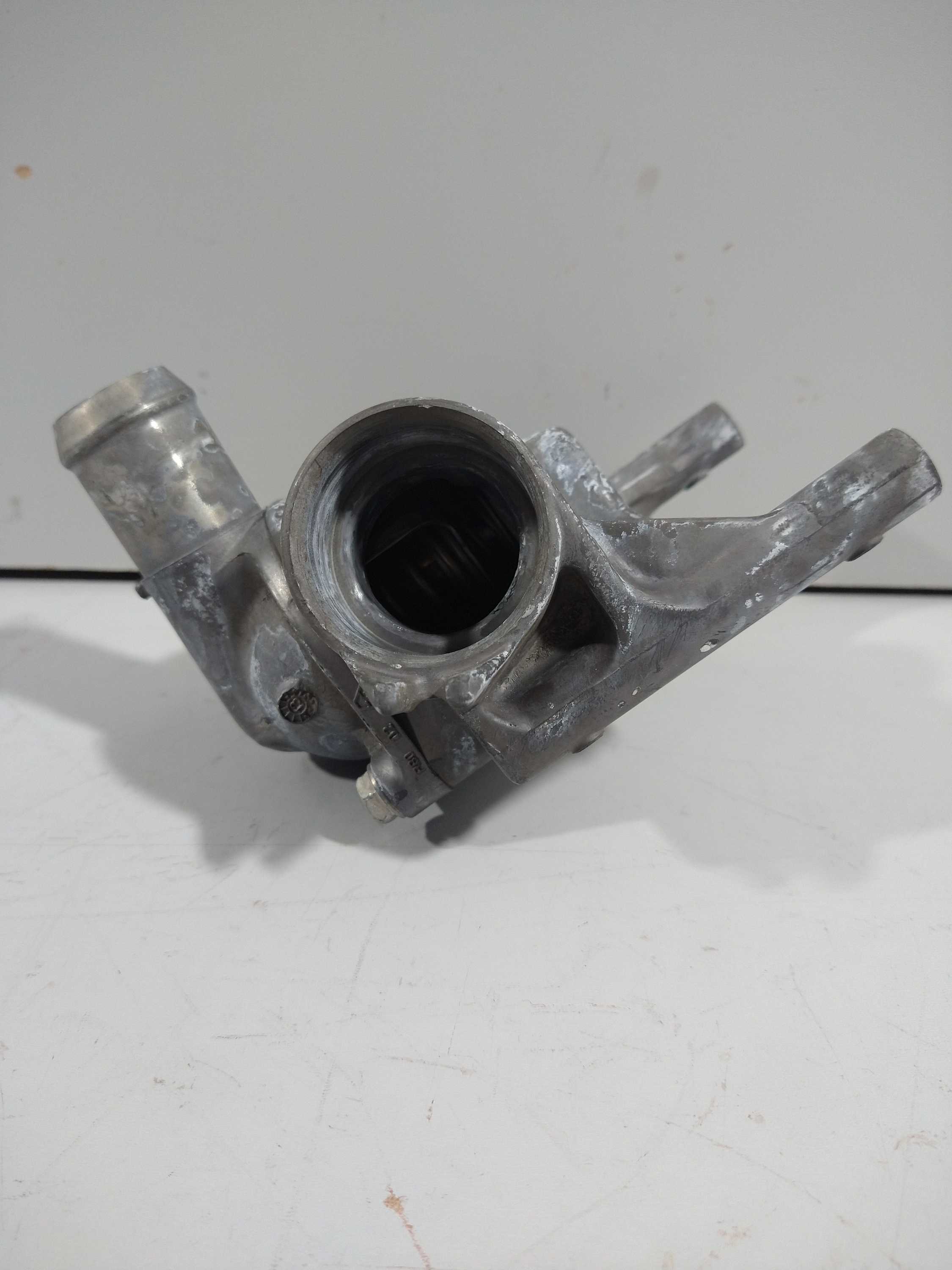 Carcaça Valvula Termostatica Honda Fit 1.5 16v Usado Origi 2