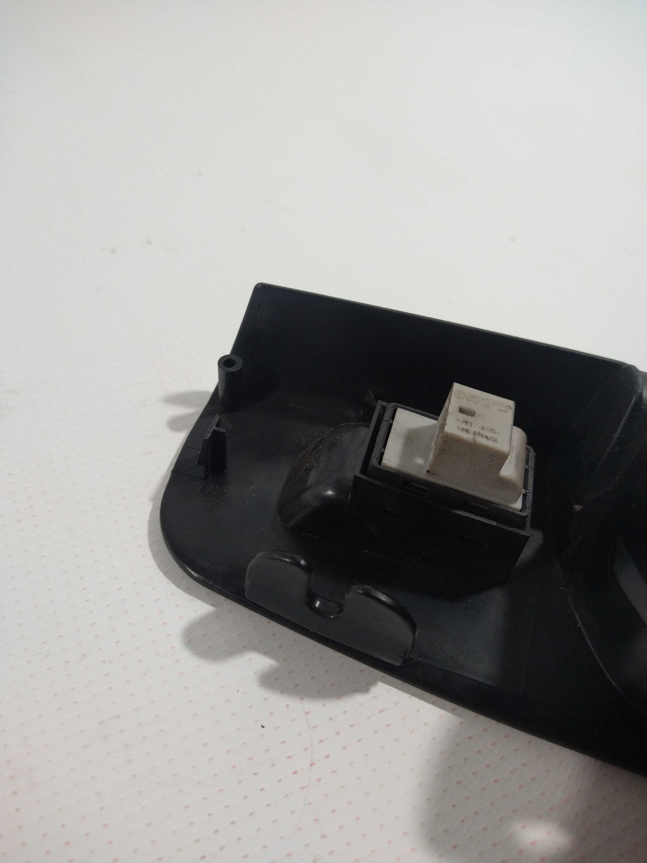 Botão Comando Vidro Lado Direito Gol G5 Usado Original 3