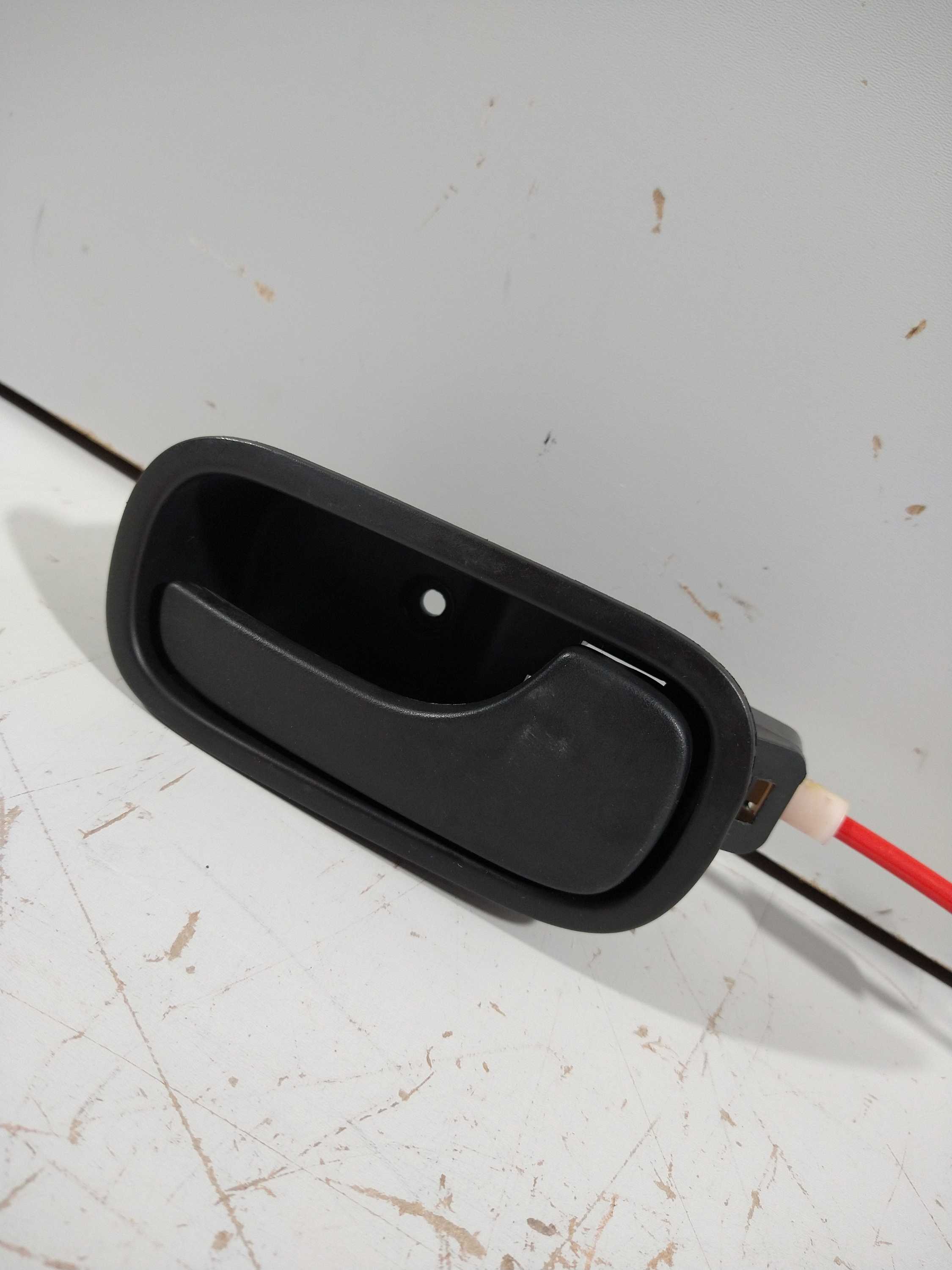Maçaneta Interna Porta Direito Fiat Uno Vivace/mobi/fiorino 2