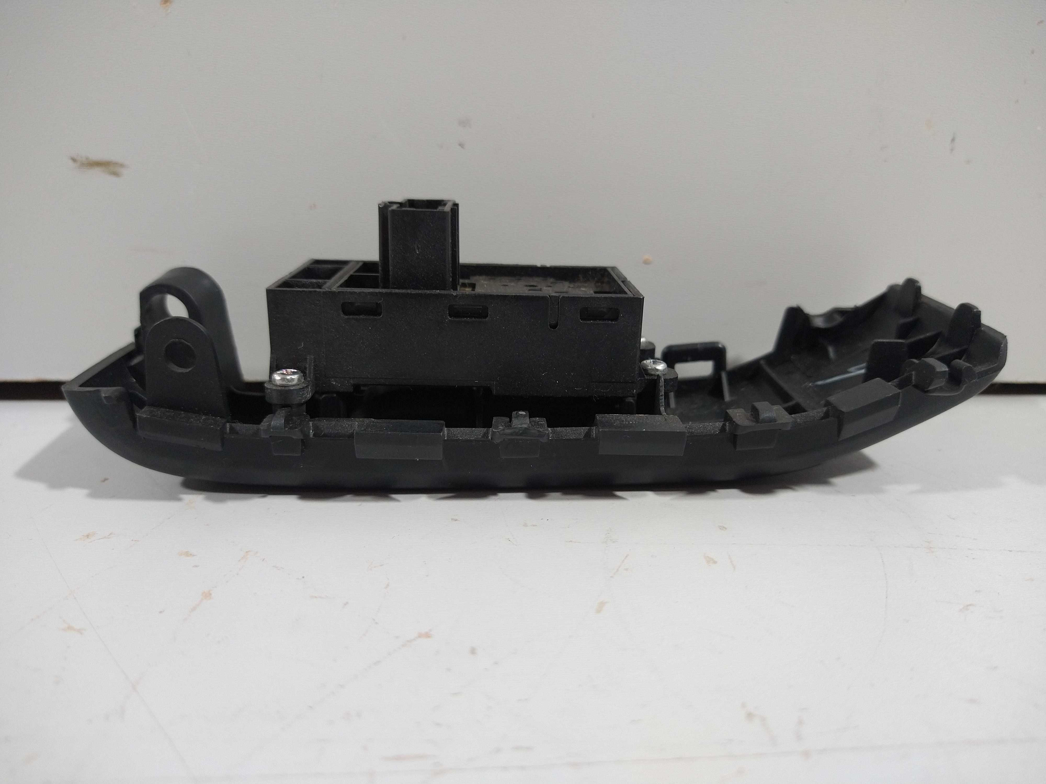Botao Vidro Traseira Esquerda Honda New Fit 2014 Usado Origi 3