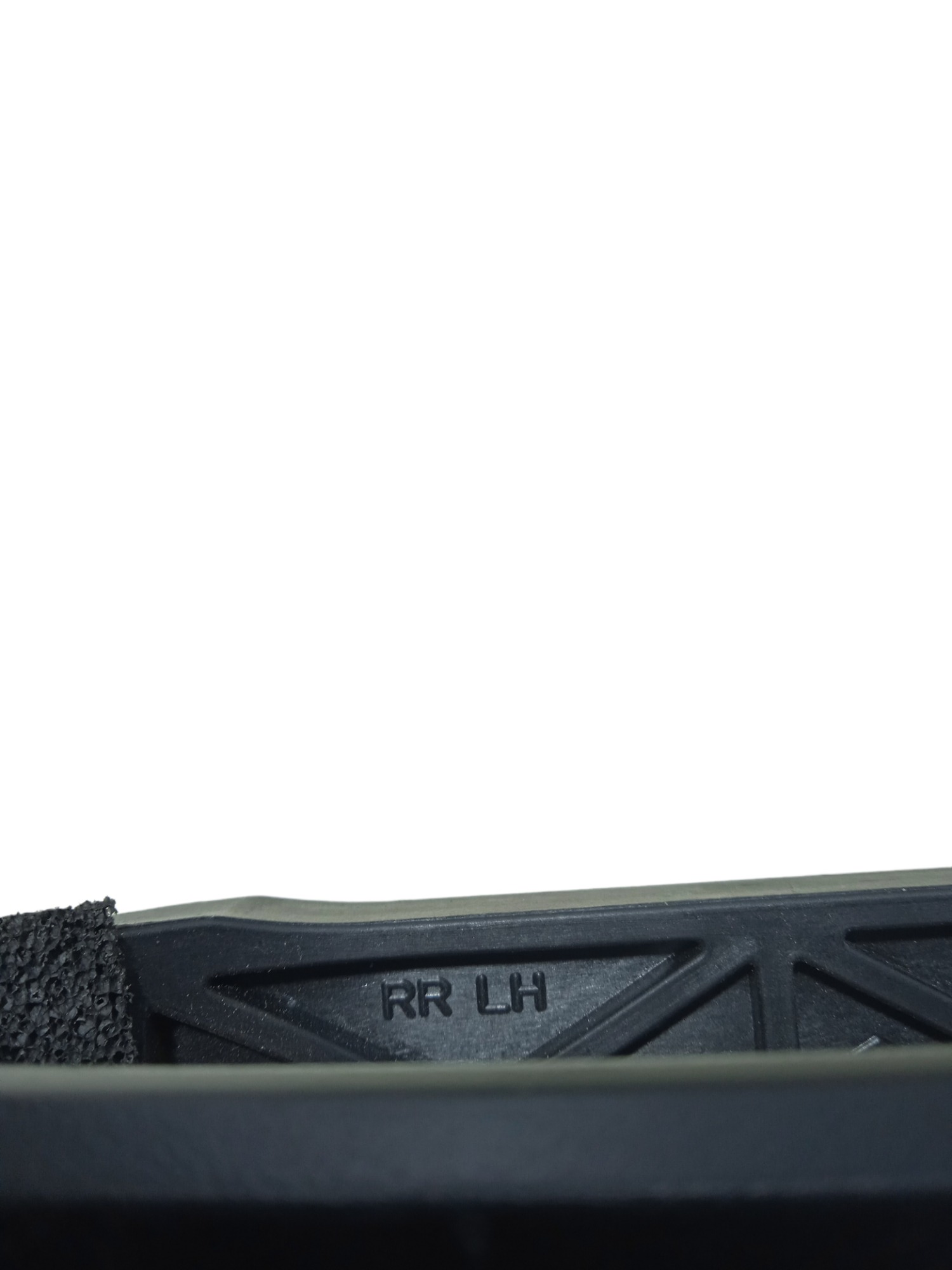 Maçaneta Externa Traseira Esq Chevrolet Captiva 2012 Usado  – Preto – Traseira 4