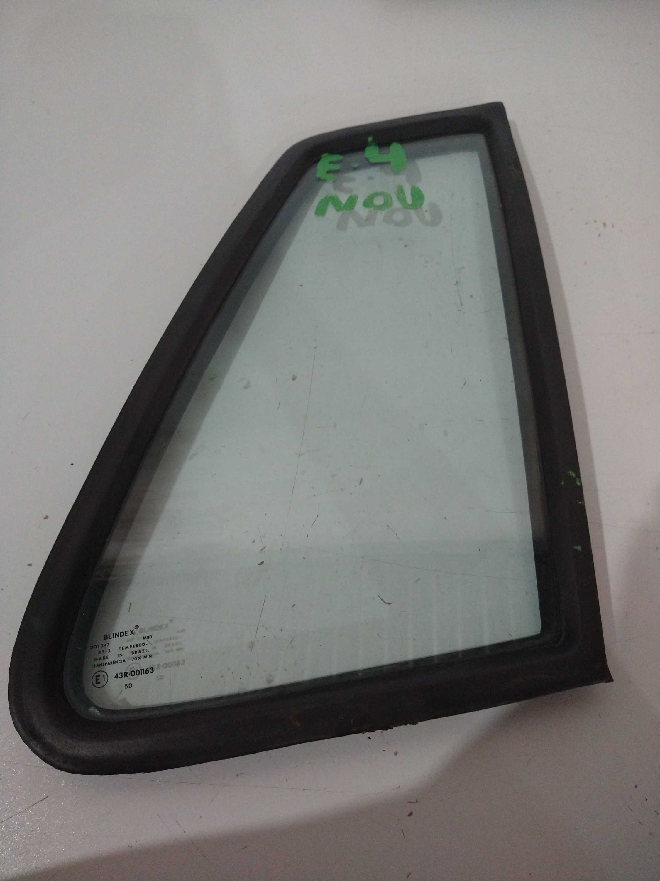 Vidro Fixo Traseiro L/e Fiat Uno 98 Usado Original 2