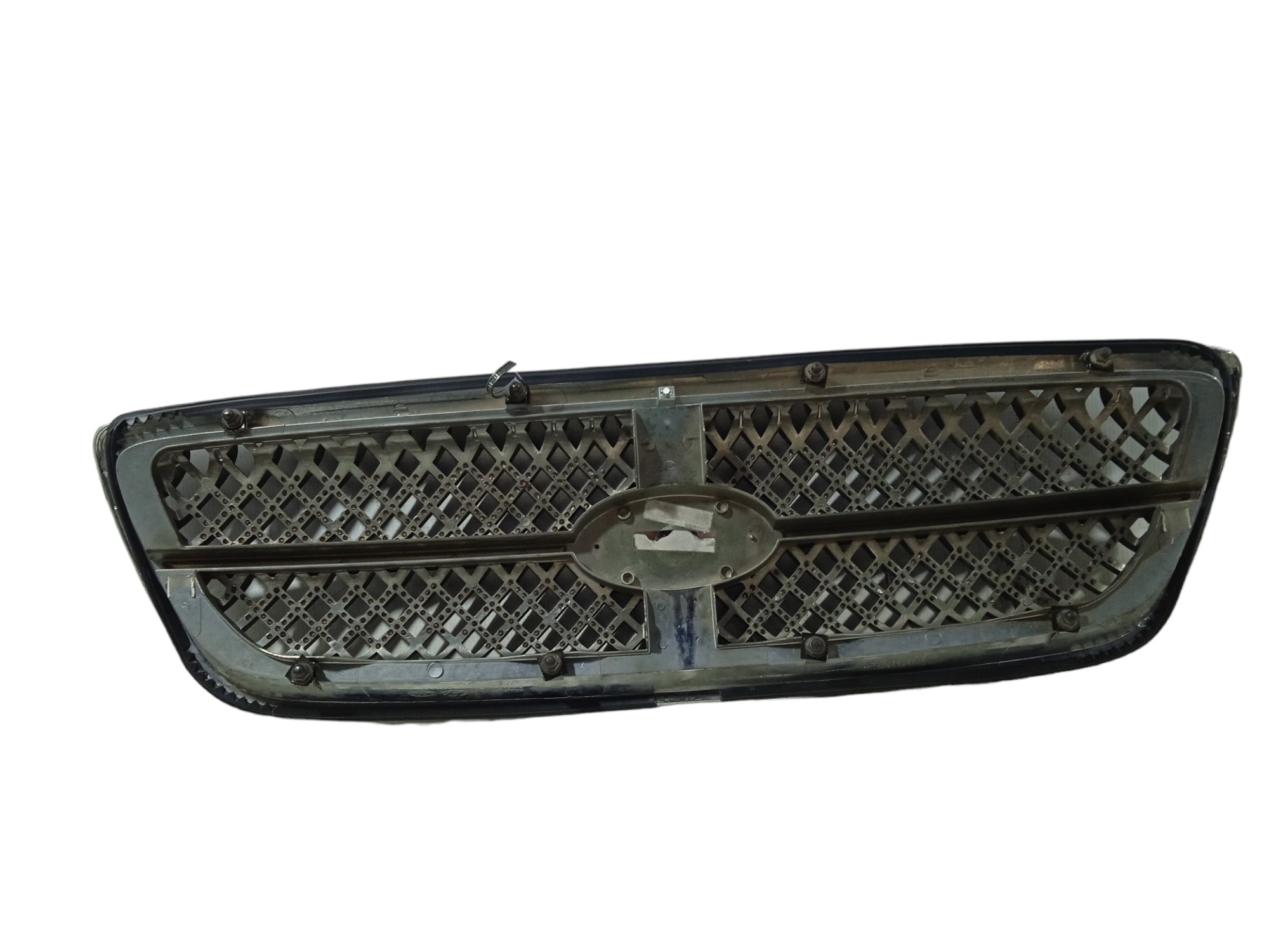 Grade Frontal Para-choque Kia Carnival 2006 Usado  Preto 4