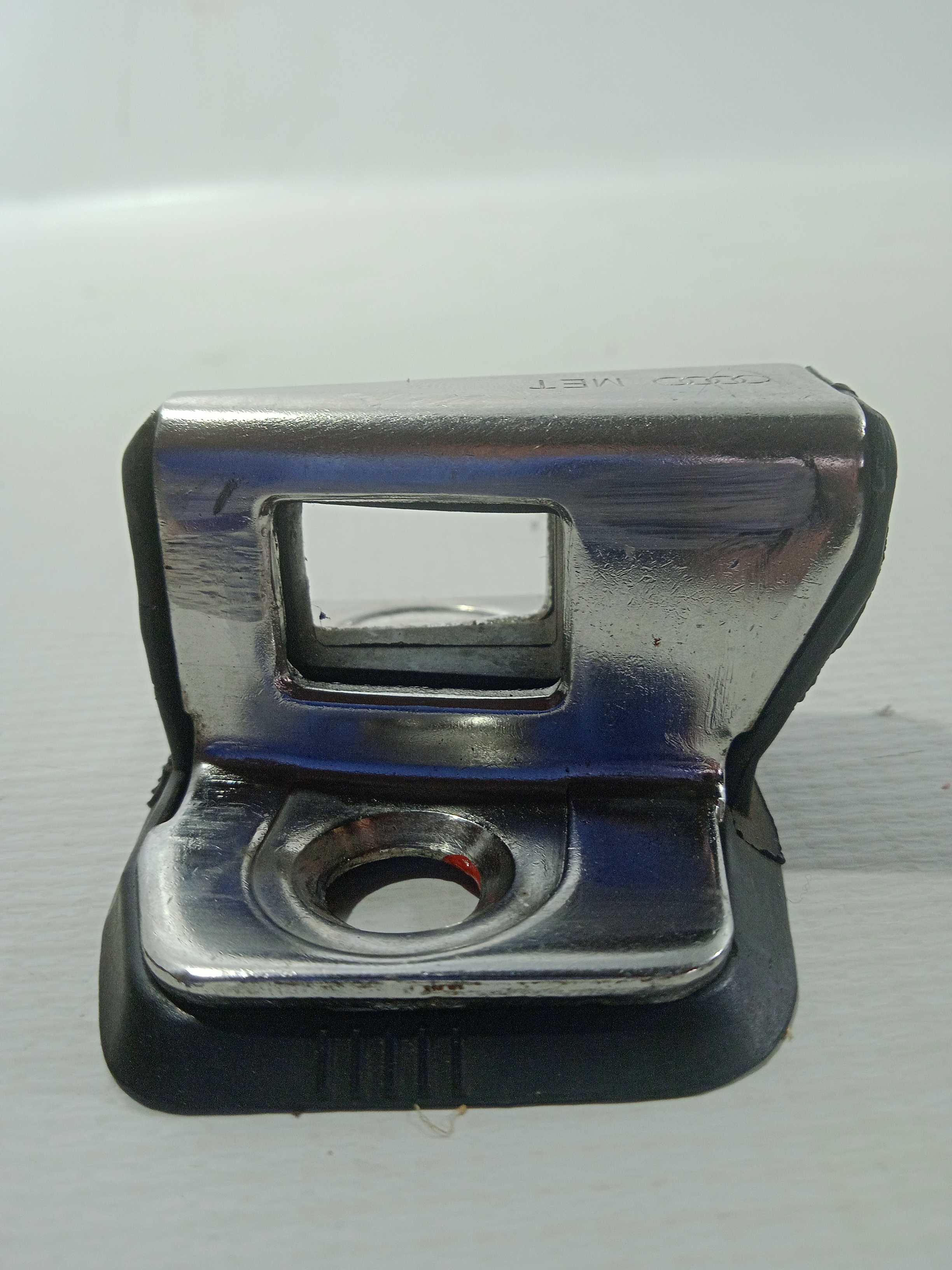 Batente Porta Esquerdo Direita Audi A4 2001 3