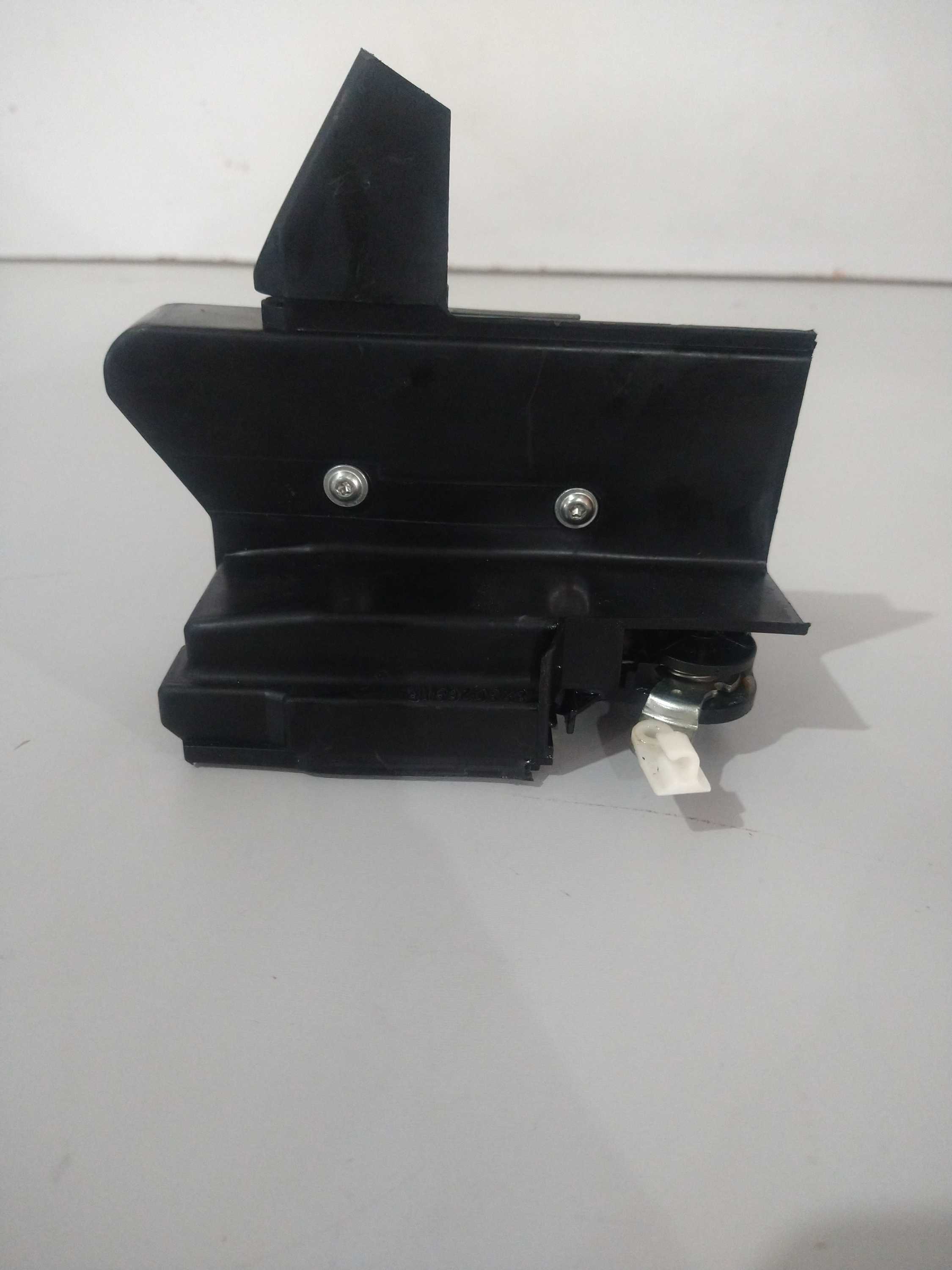Fechadura Elétrica Traseira L/d Sandero 2016 Usado Original 4