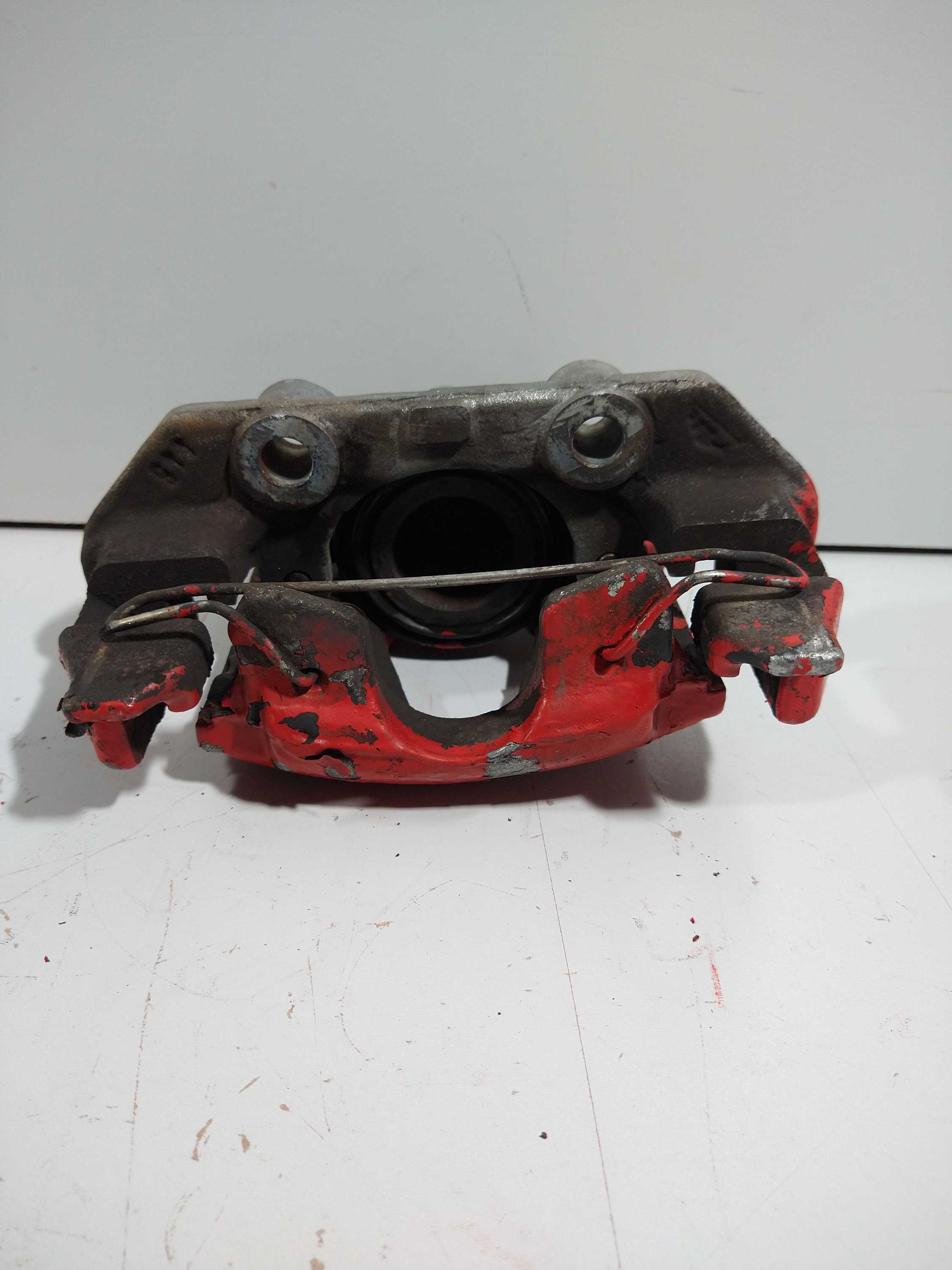 Pinça De Freio Direito Corsa Sedan 1.6 99 Usado Original 4