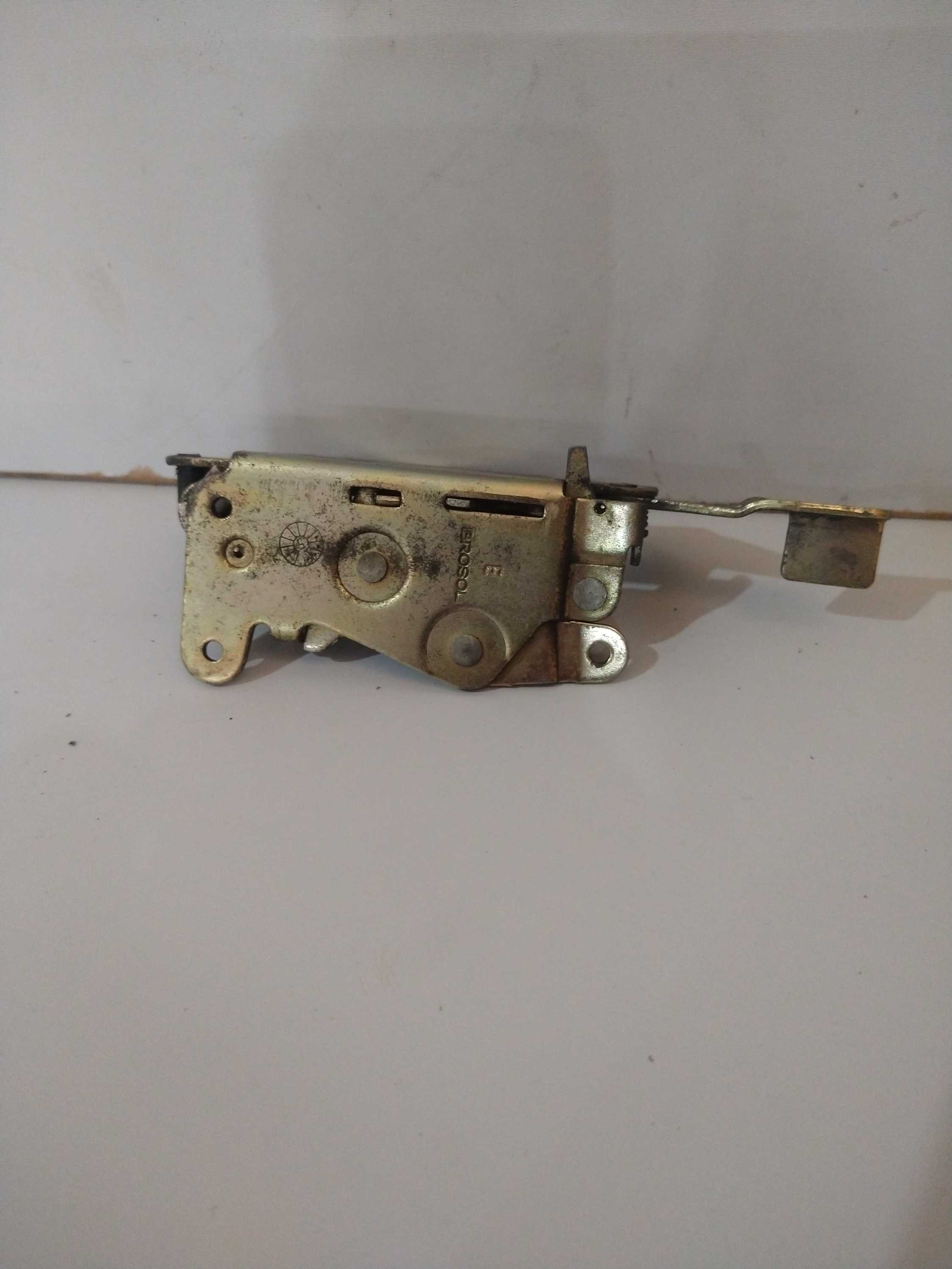 Fechadura Porta Traseira Esquerda Uno 1995 Usado 2