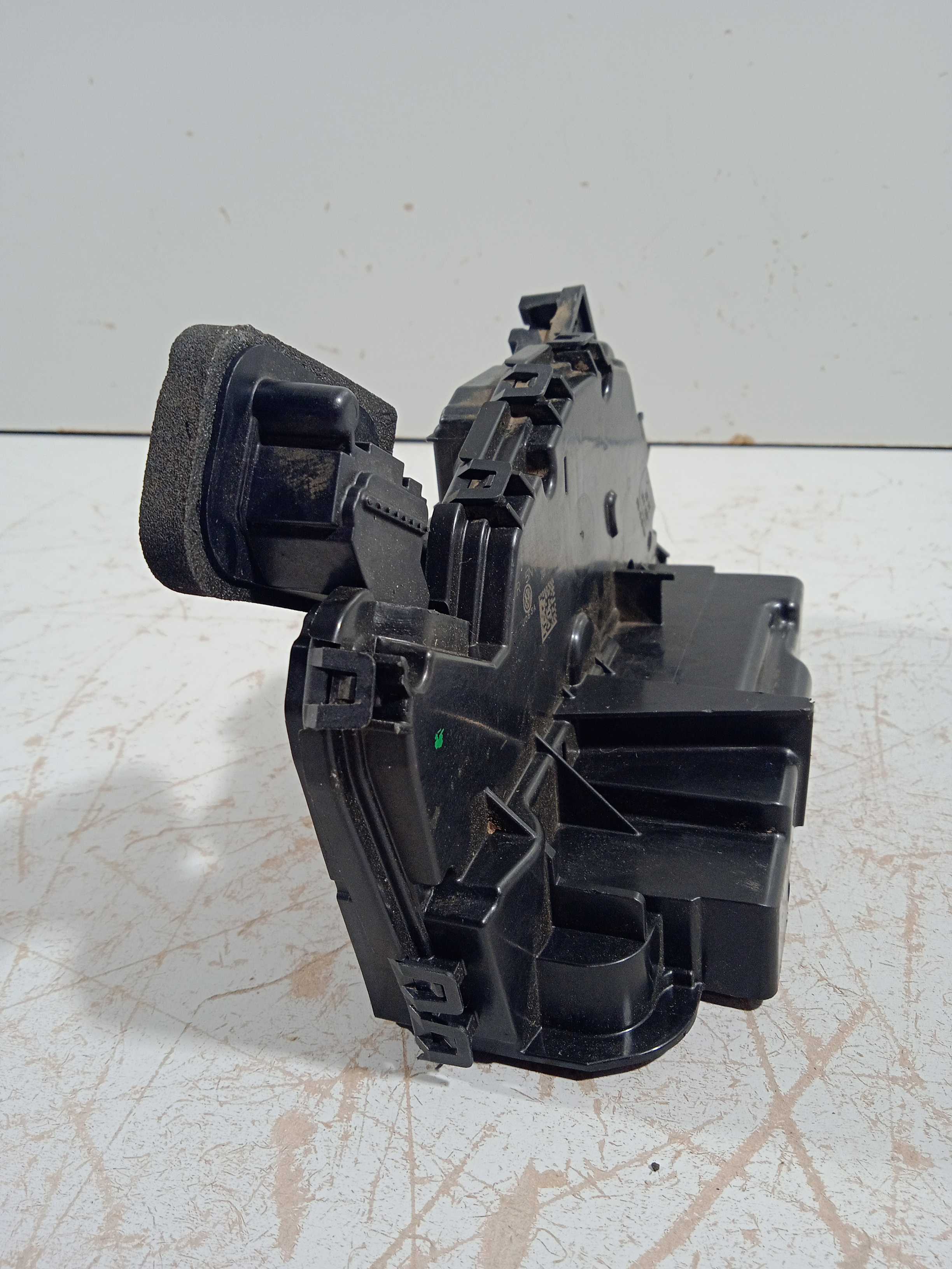Fechadura Traseira L/d Polo Msi 1.6 2018 Usado Original 2