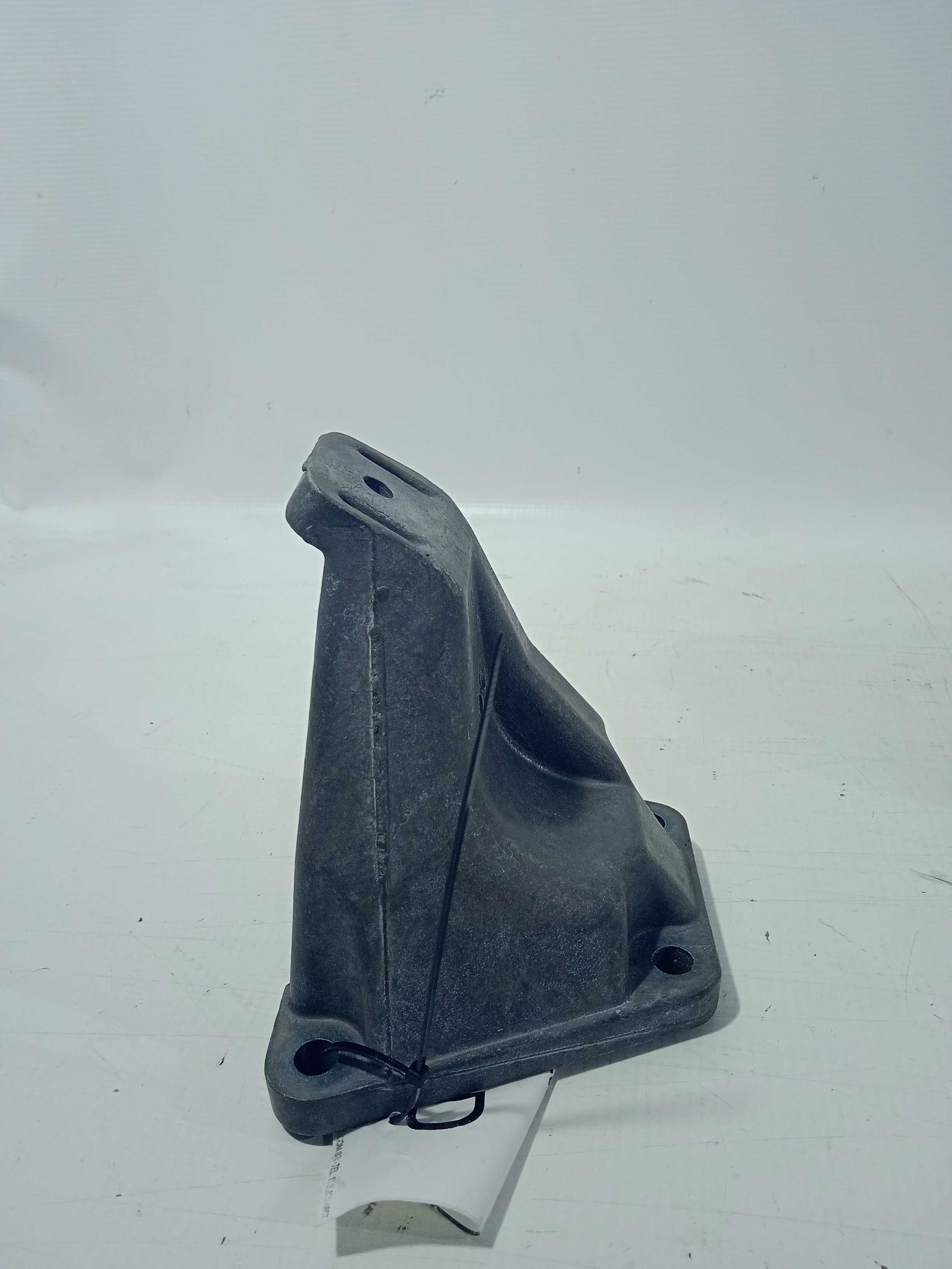 Suporte Coxim Lado Direito Motor Audi A4 2.4 2001 Usado 2