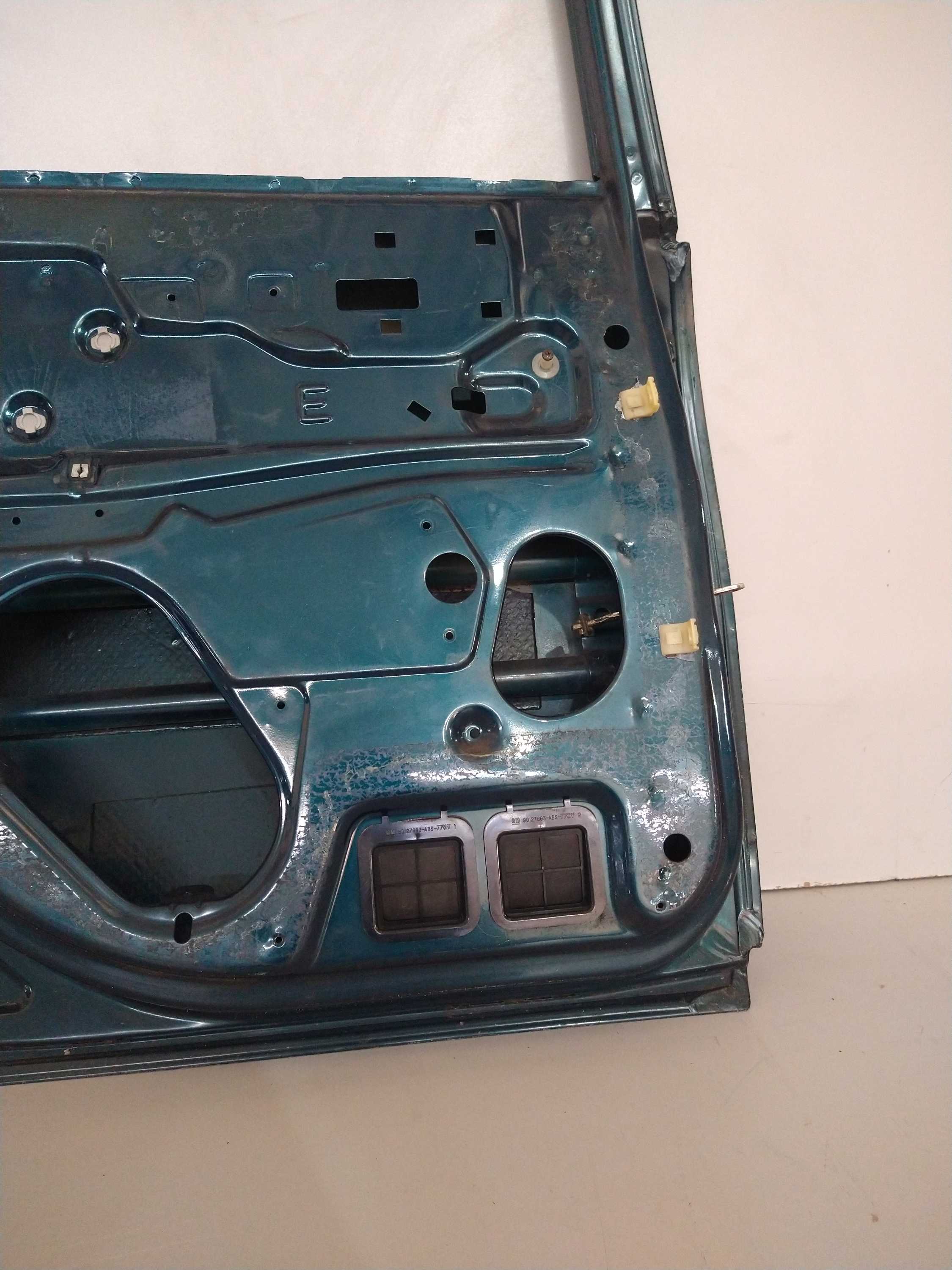 Porta Trasei. Esquerda Gm Corsa Sedan 98 1.0 Usado Original. Azul Traseira Esquerda 5