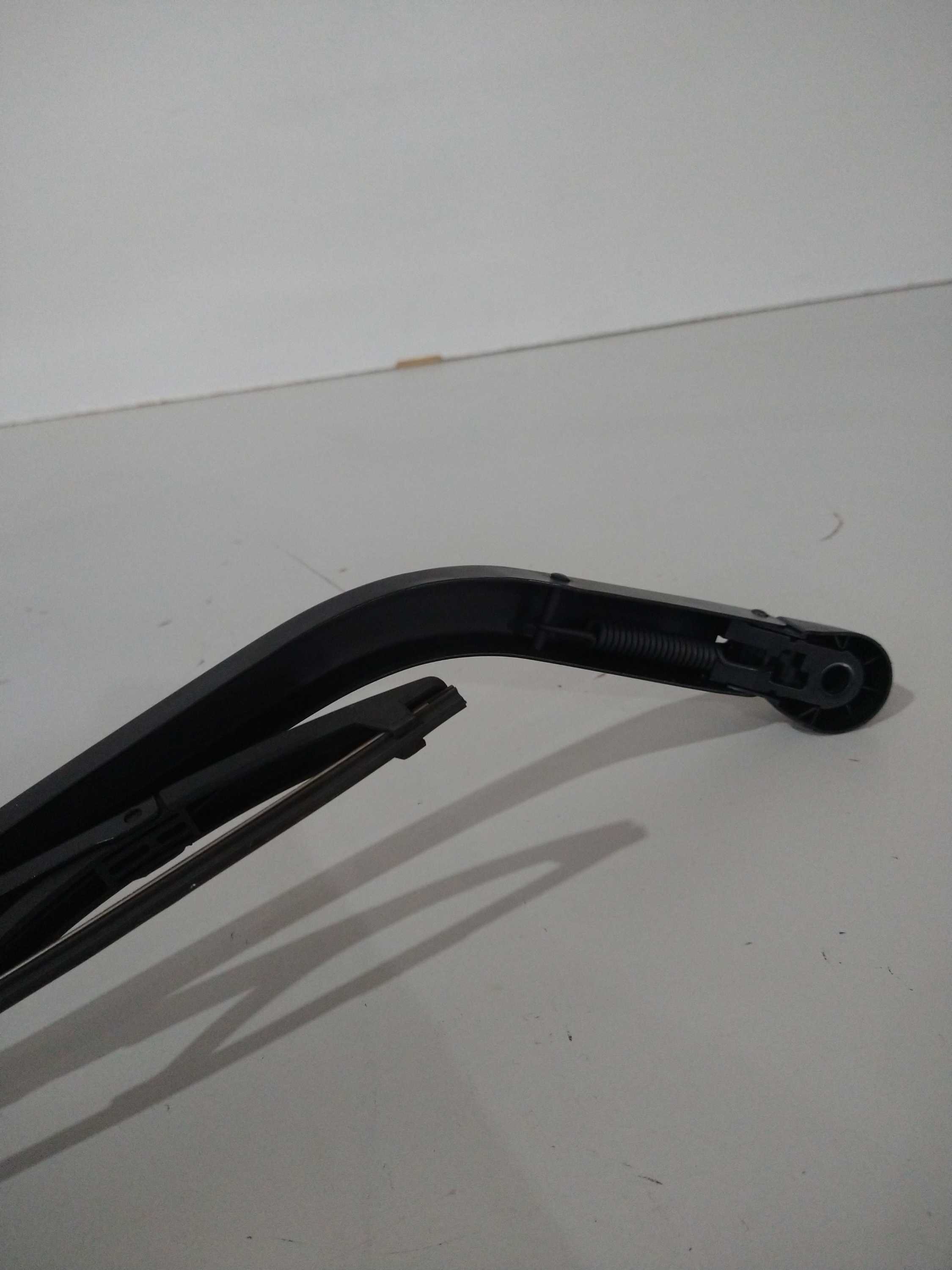 Braço Do Limpador Traseiro Pajero Tr4 Usado Original 2