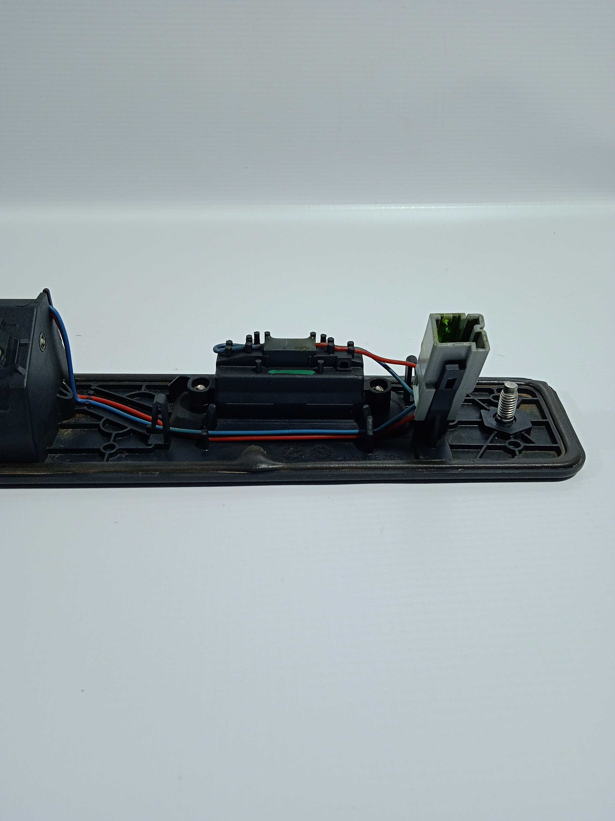 Maçaneta Luz Placa Tampa Traseira Volvo Xc90 2010 Usado Ori 3