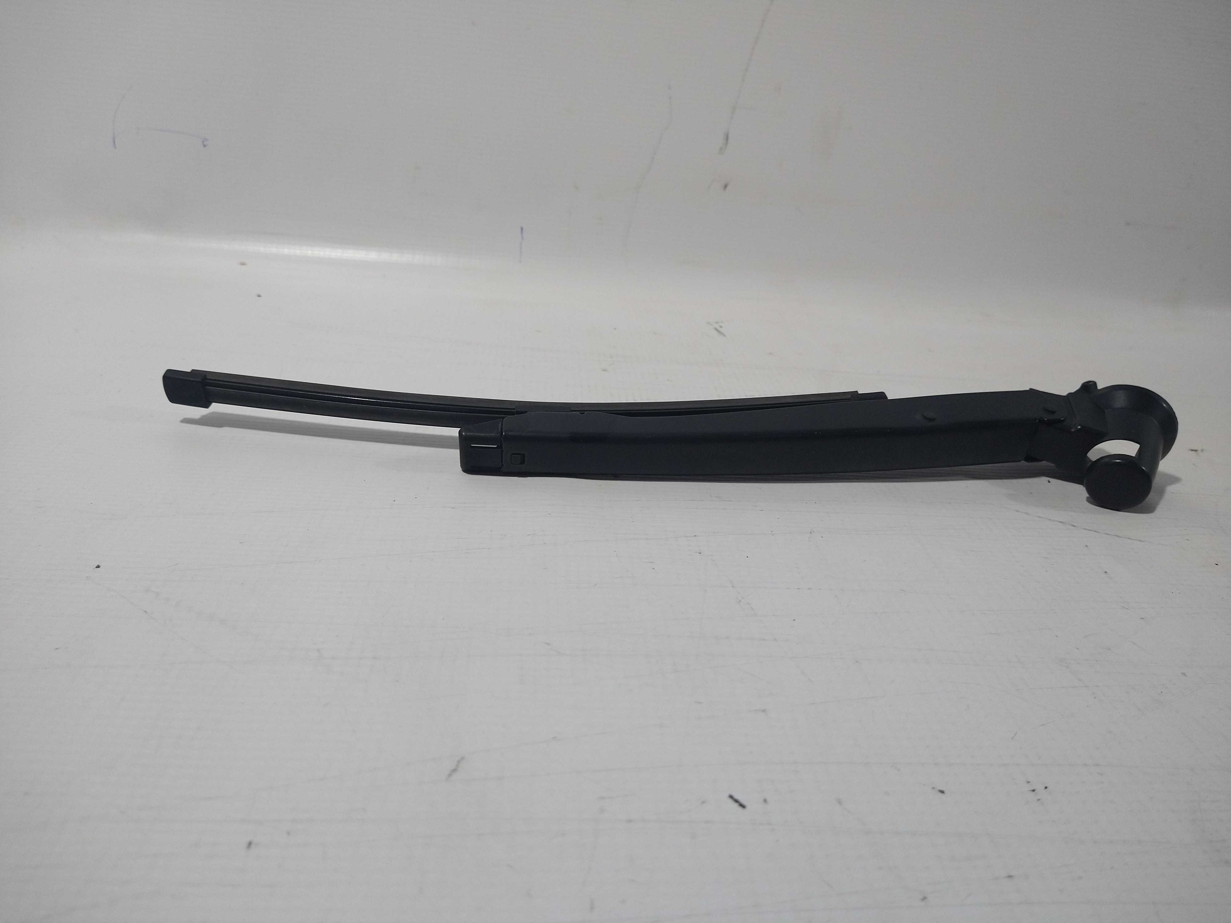 Braço Limpador Traseiro Volkswagen Fox 2012 2