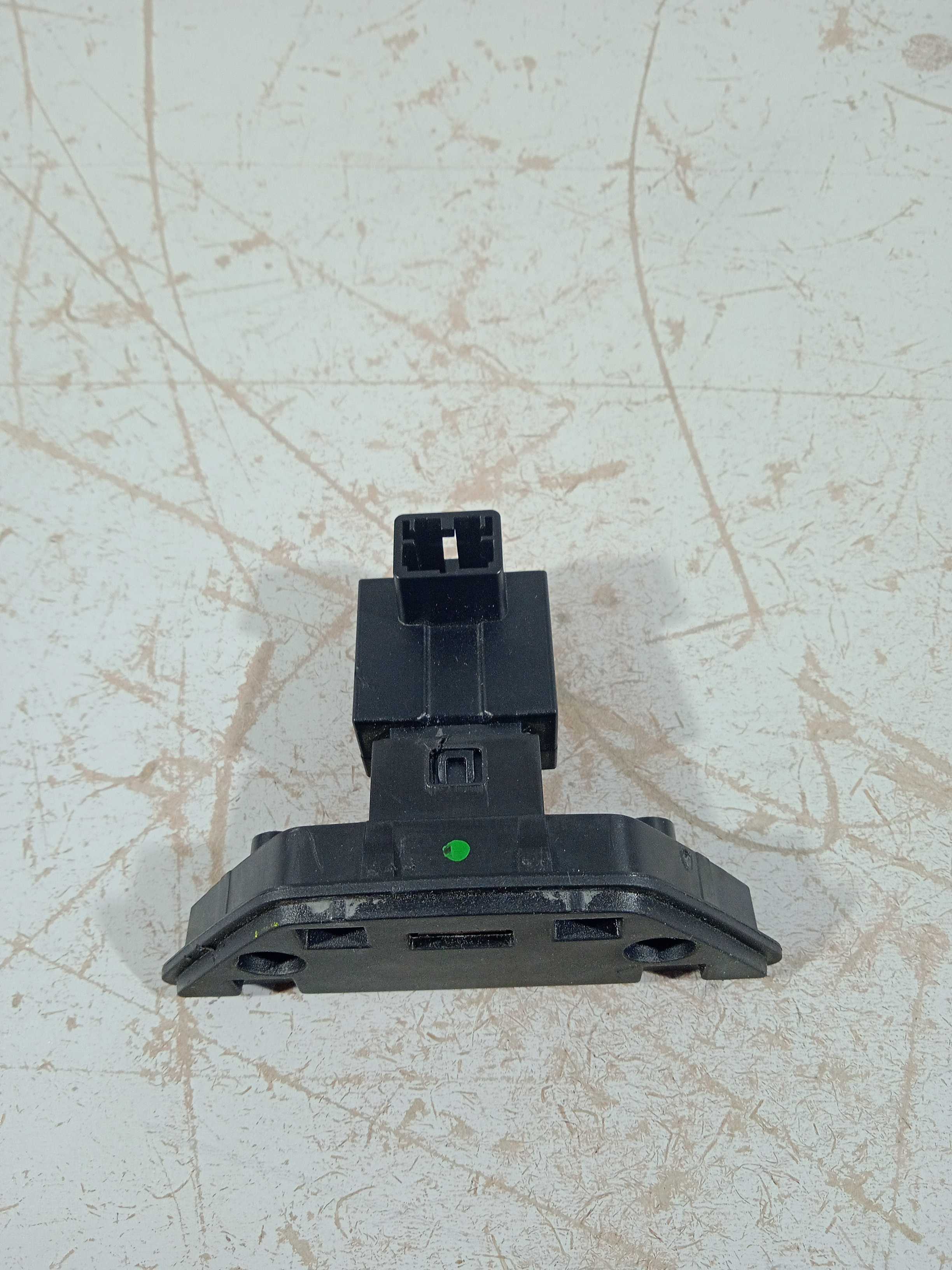 Kit Suporte Para Celular Polo 2018 Msi Usado Original Preto 5