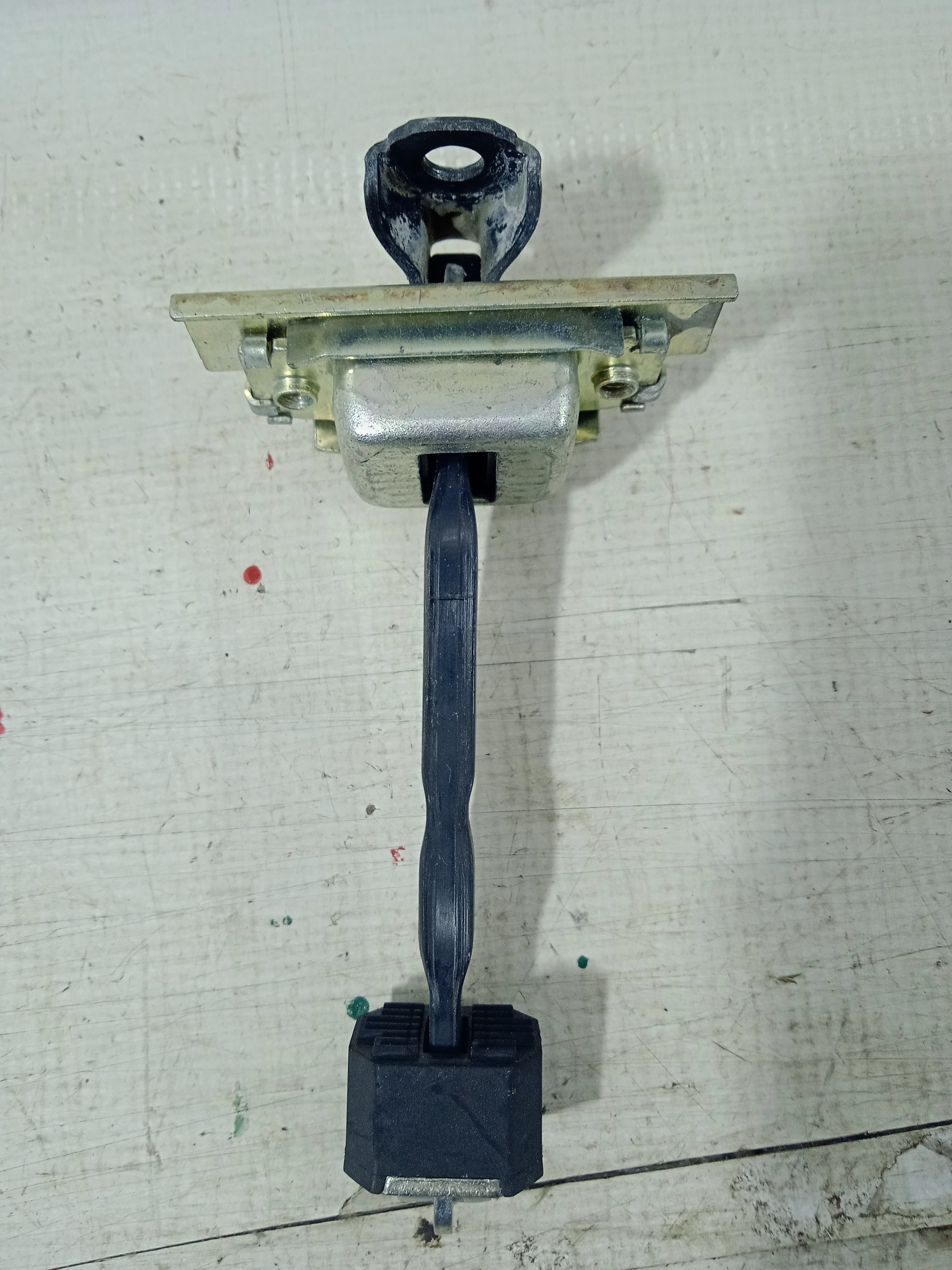 Limitador Da Porta Esquerdo Honda Hr-v 2016