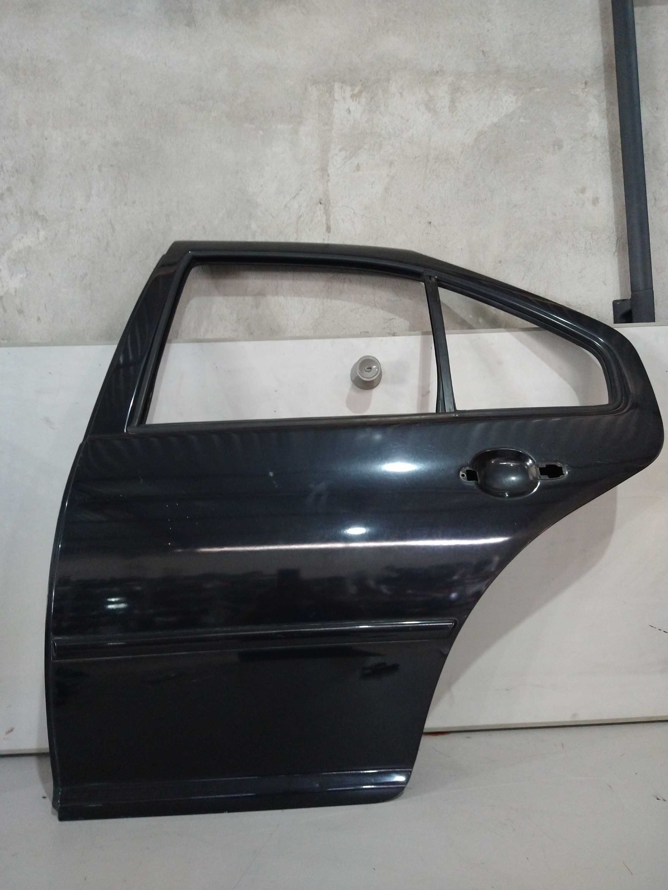 Porta Traseira Esq Volkswagen Bora 2008 Usado Original 2