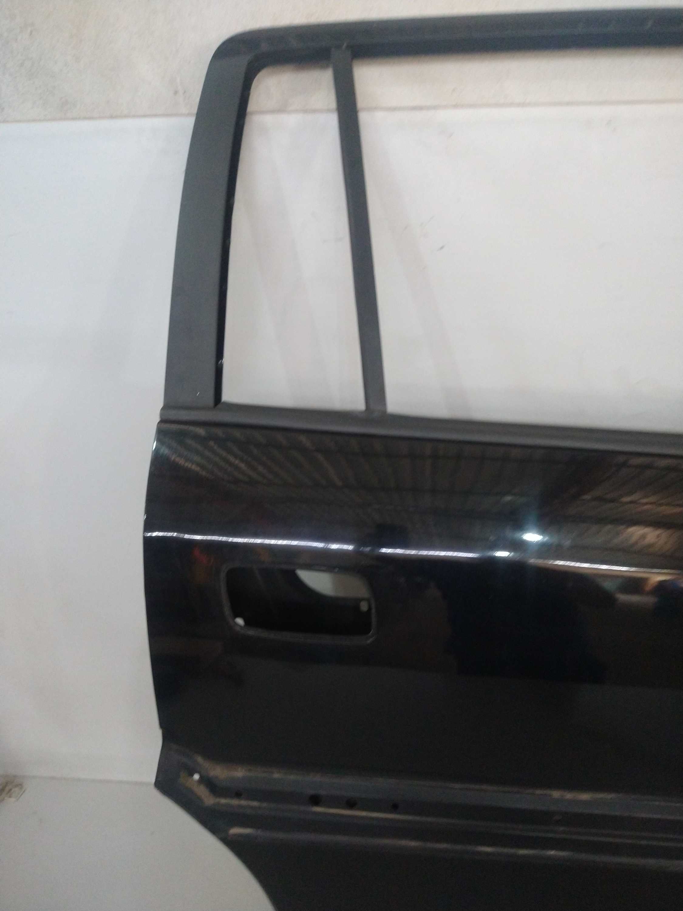 Porta Traseira L/d Preta Gm Zafira 2008 Usado Original Traseira Direita Preto